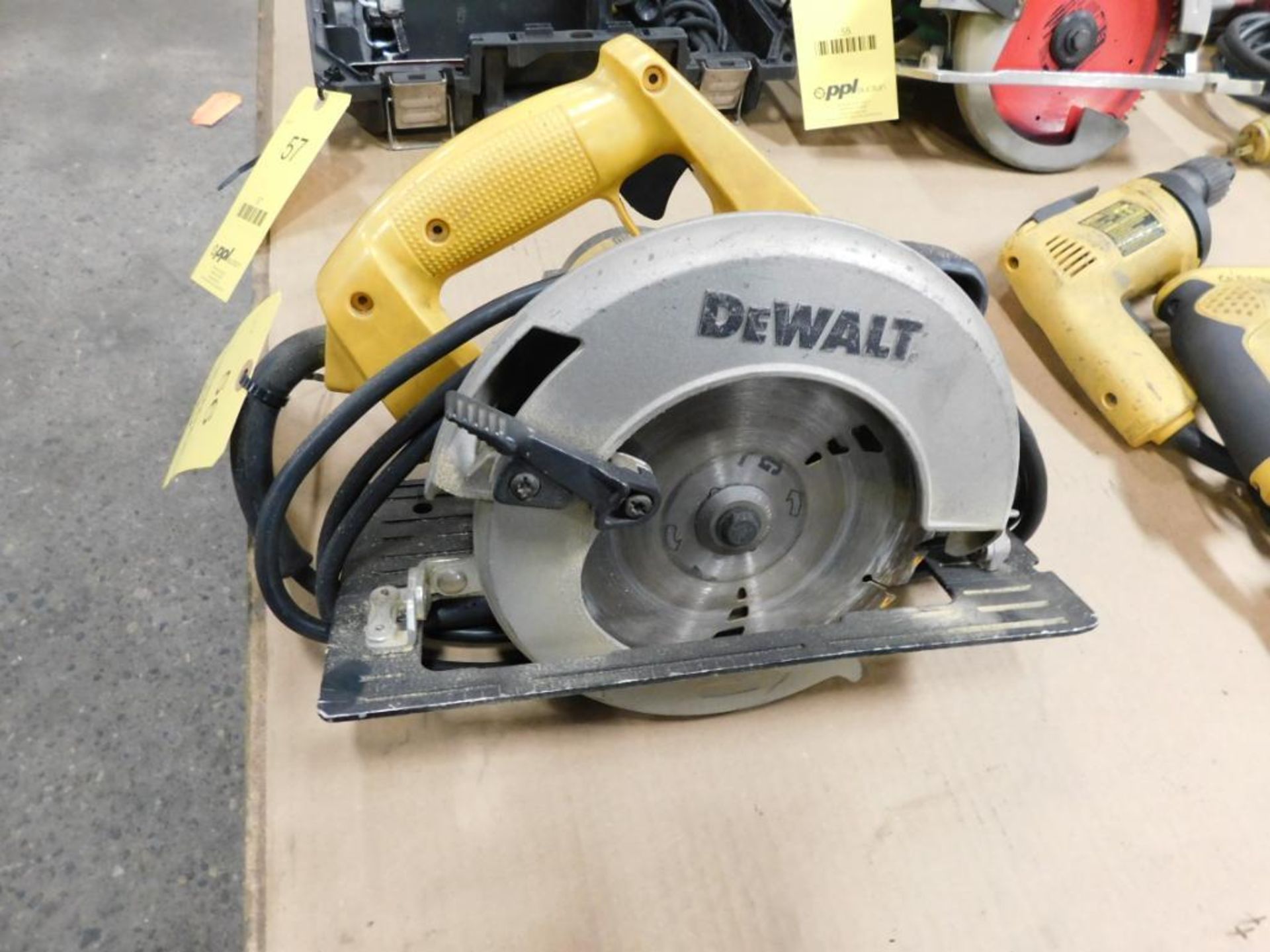 Dewalt 7-1/4 in. Model DW362 Circular Saw