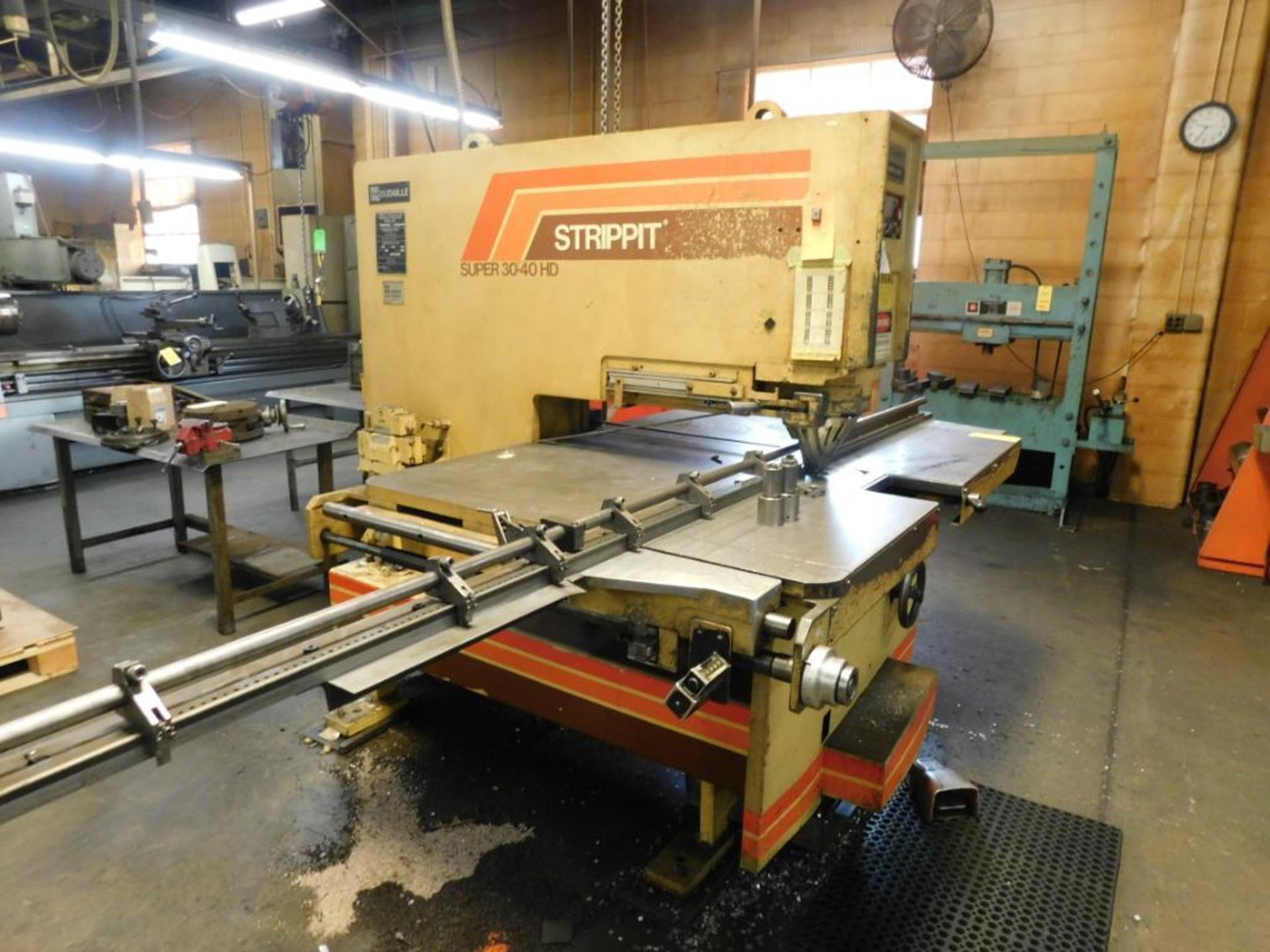 Strippit 40 Ton Single-Station Hydraulic Fabricating Punch Model Super 30-40-HD, S/N 23871684, 36 - Image 2 of 3