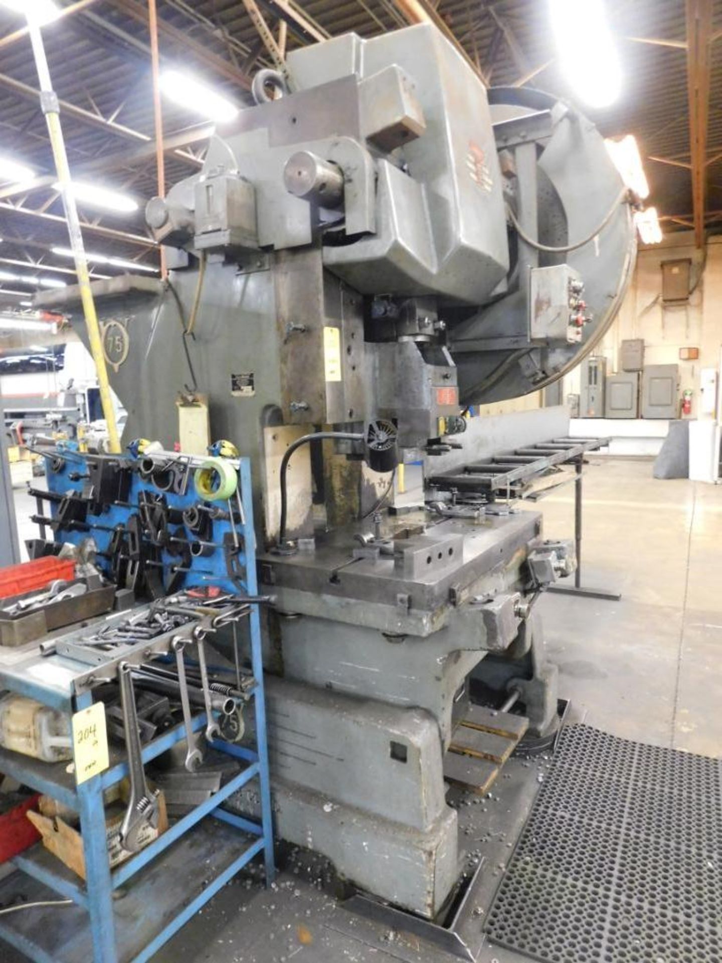 V&O 75 Ton OBI Press Model 75ST, S/N 75ST-88, 24 in. x 44 in. Bed with 3-1/2 in. Bolster, 90 SPM, - Image 2 of 2