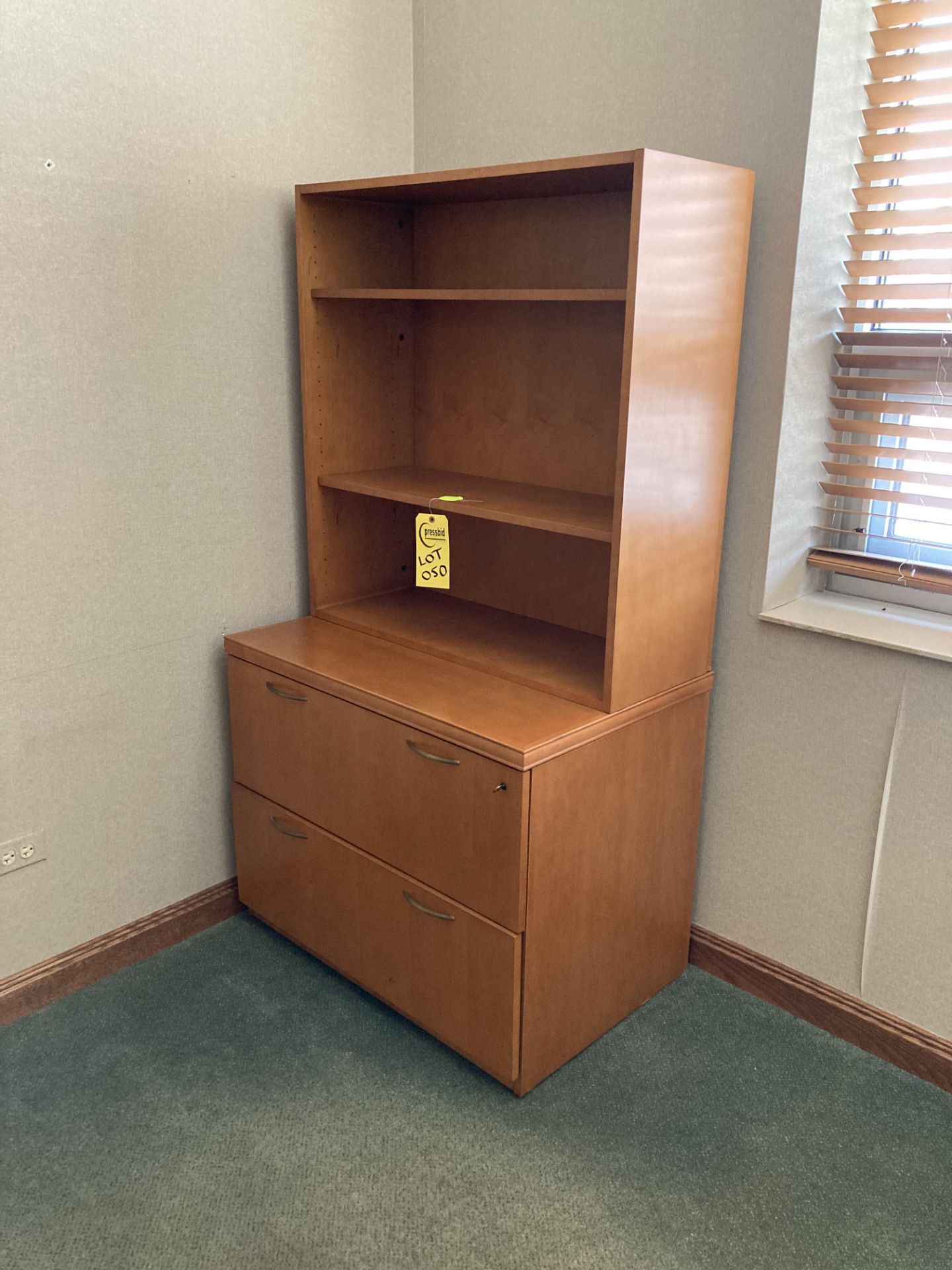 Book shelf, 2 drawer file cabinet with shelf unit - Image 2 of 2