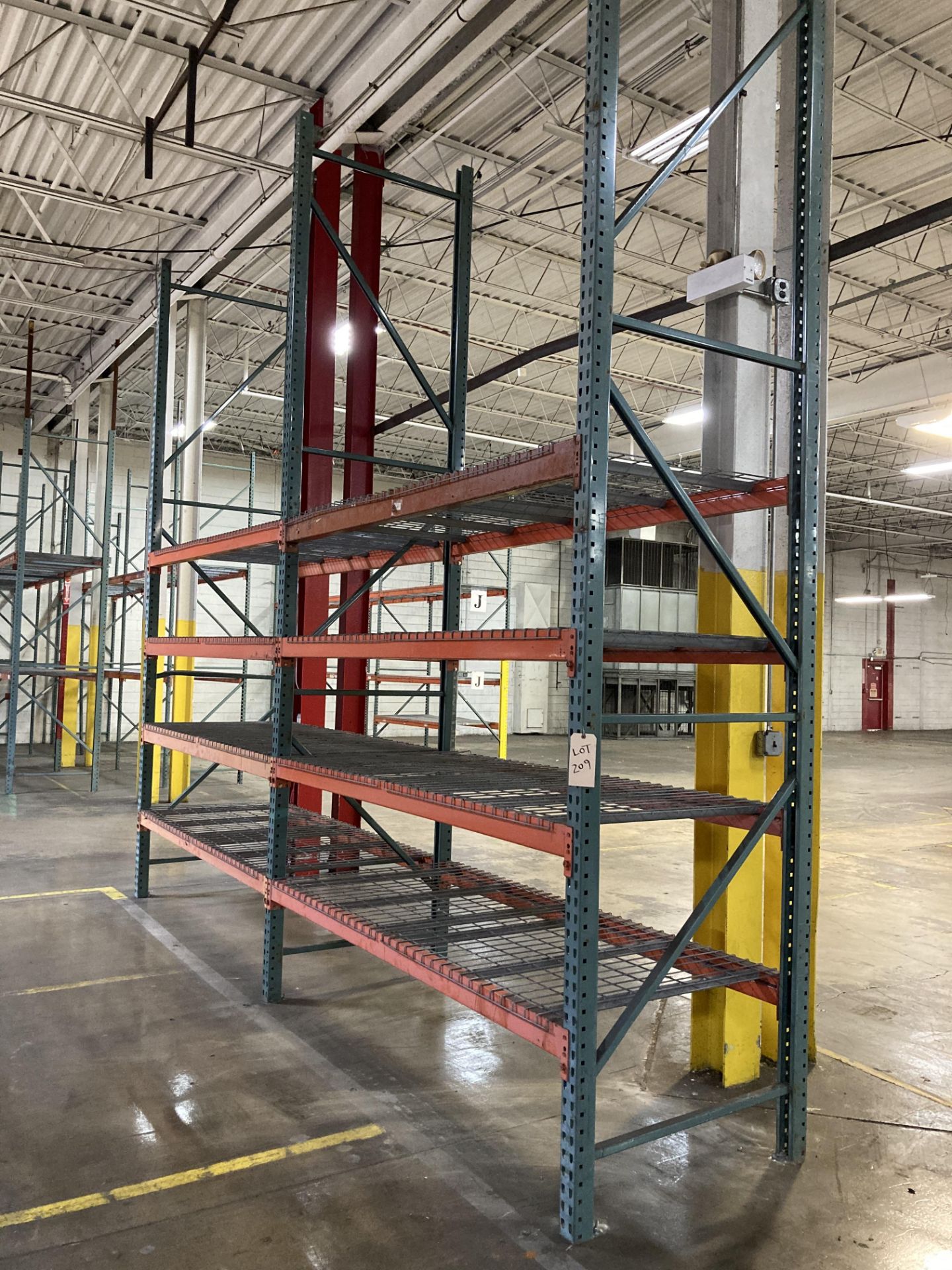 (18) sections of pallet racking