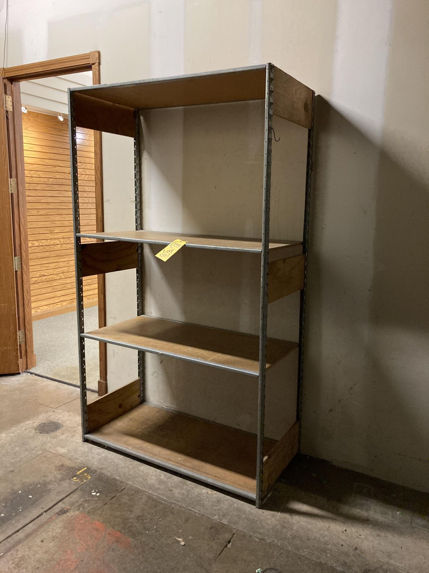 Shelf unit