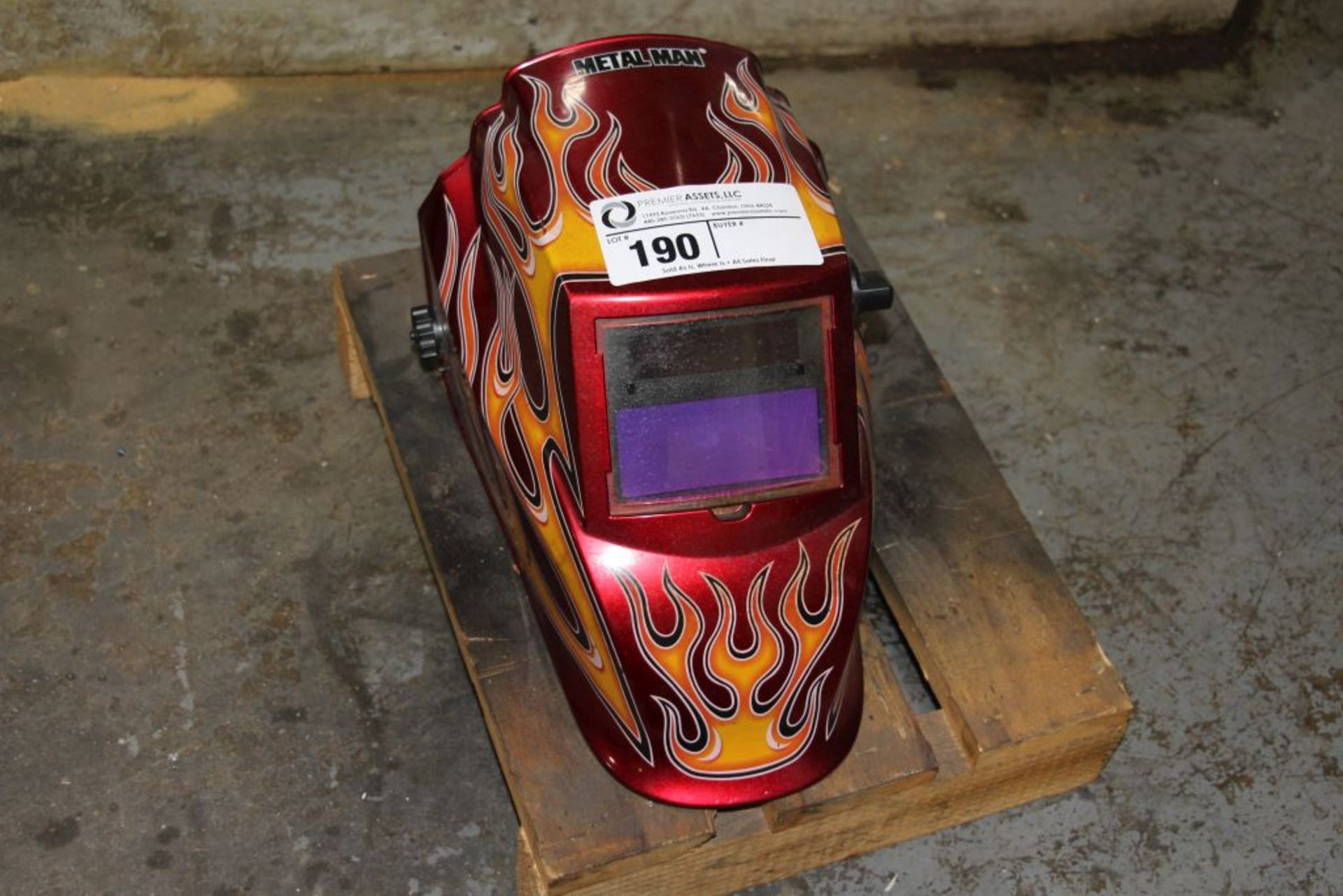 Metal Man self-darkening welding helmet