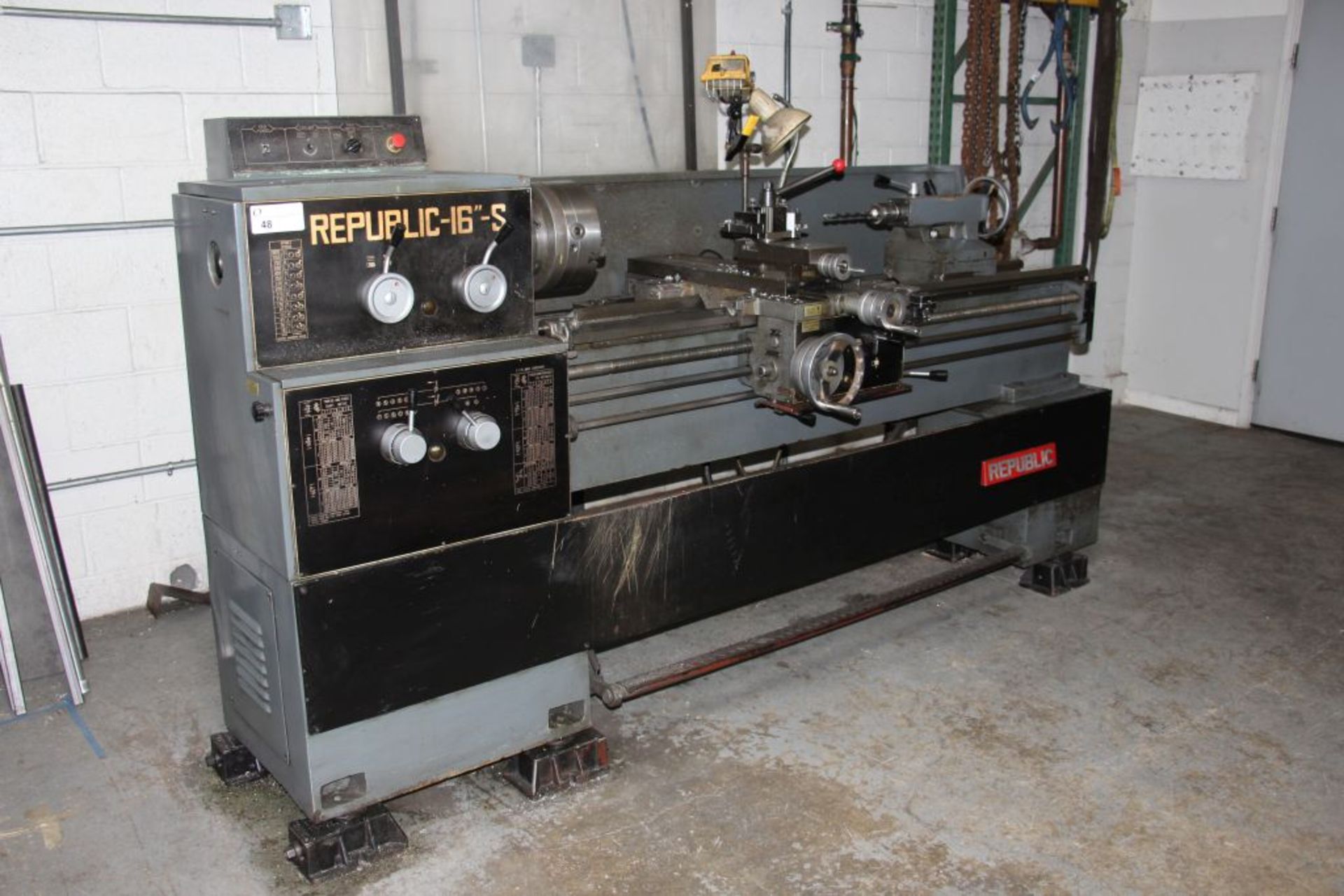 Republic 16" - S machine lathe, max spindle speed 1800