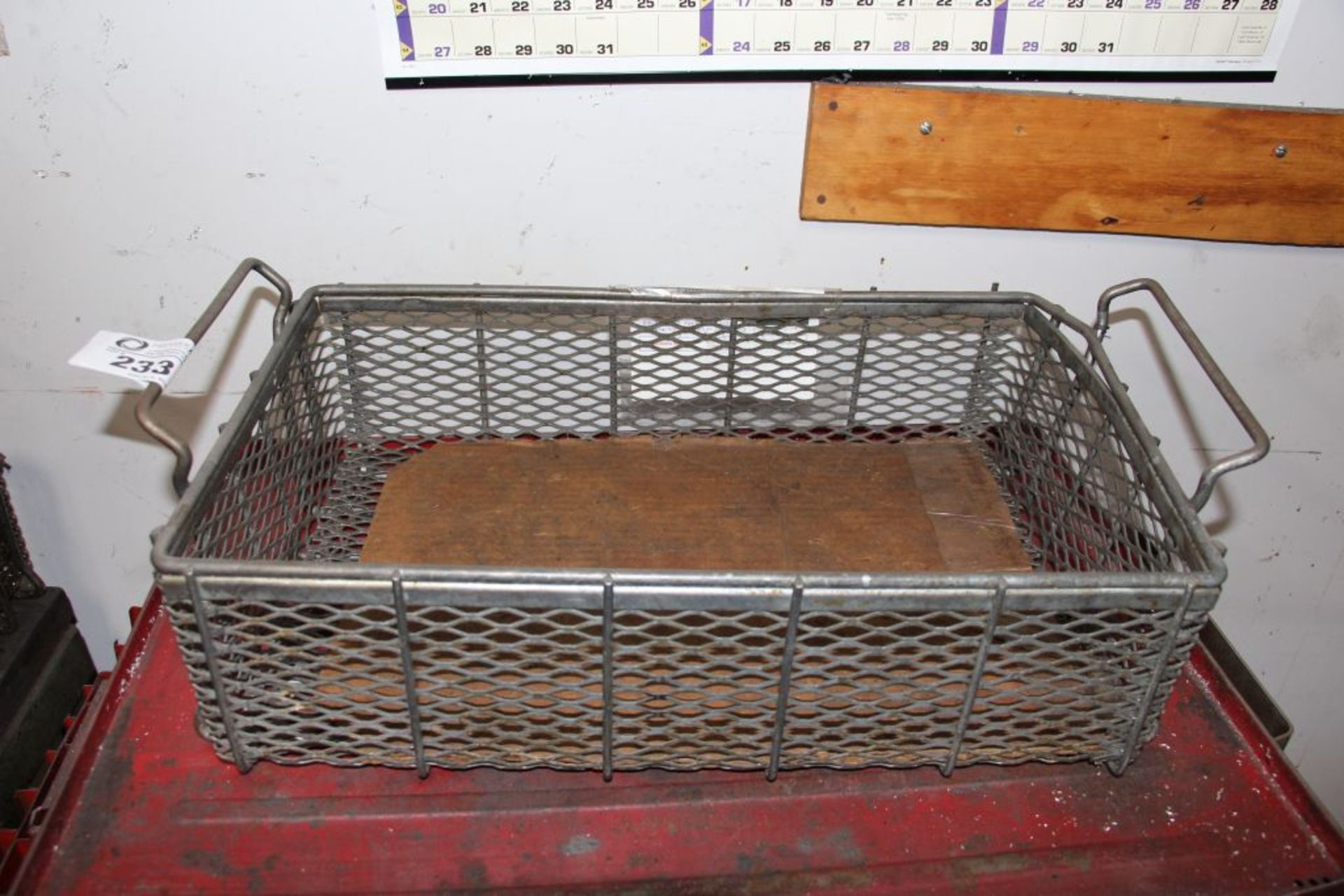 steel basket, 21" x 13"