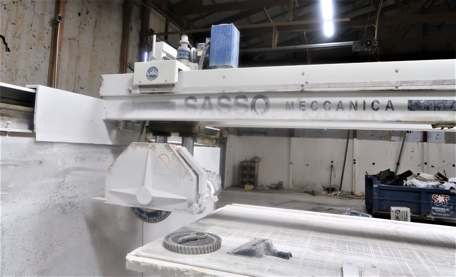 SASSO MODEL SG STONE CUTTING BRIDGE SAW - Image 2 of 7