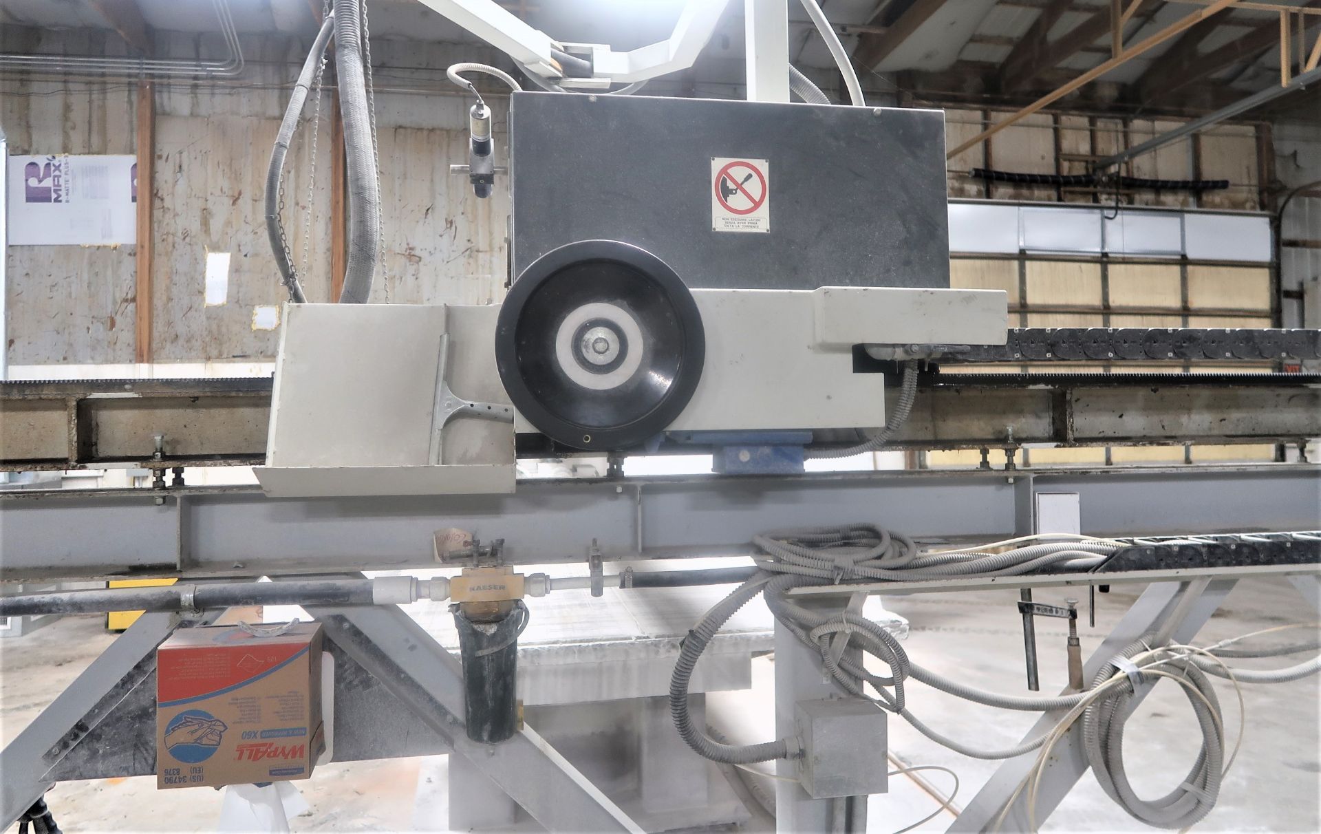 SASSO MODEL SG STONE CUTTING BRIDGE SAW - Image 5 of 7