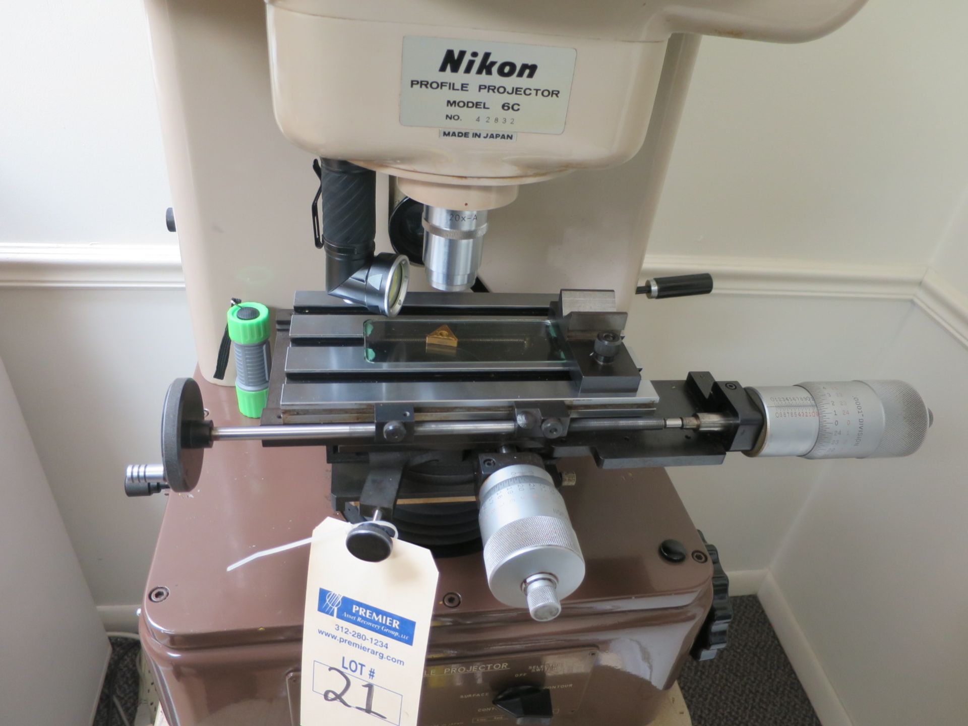 Nikon Profile Projector Optical Comparator Model 6C, SN 42832 - Image 2 of 3