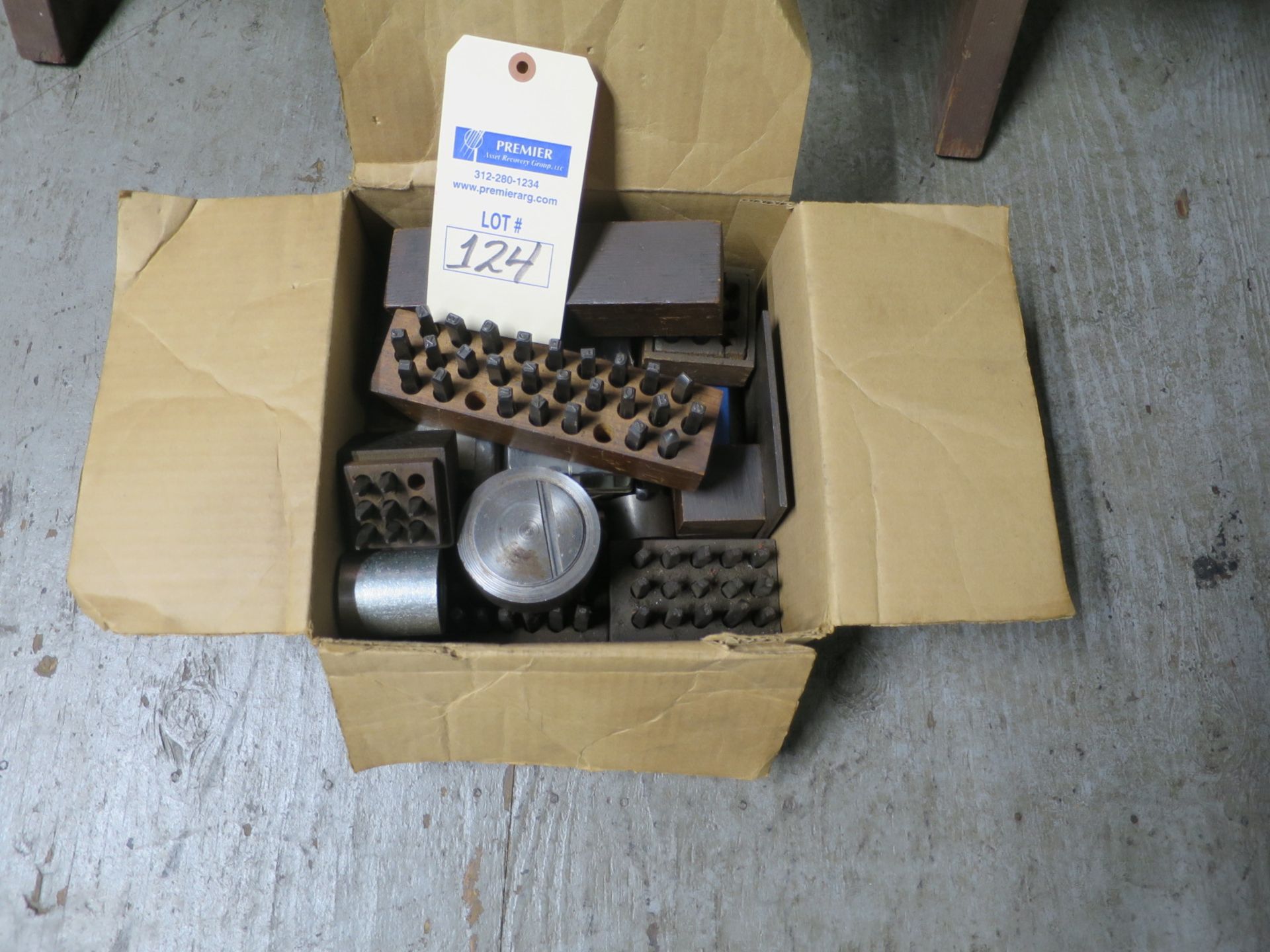 Box of Knock out sets