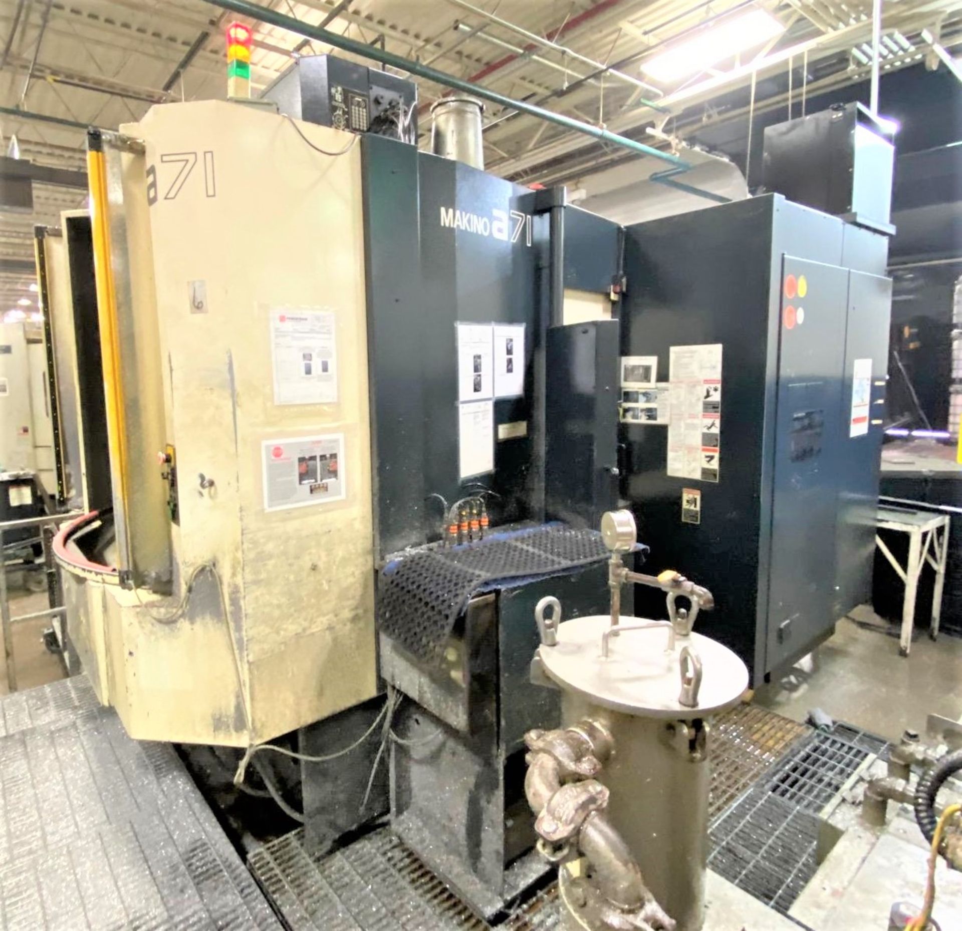 20"x20" Pallet Makino A71 CNC 4-Axis Precision Horizontal Machining Center, New 2004 - Image 5 of 9