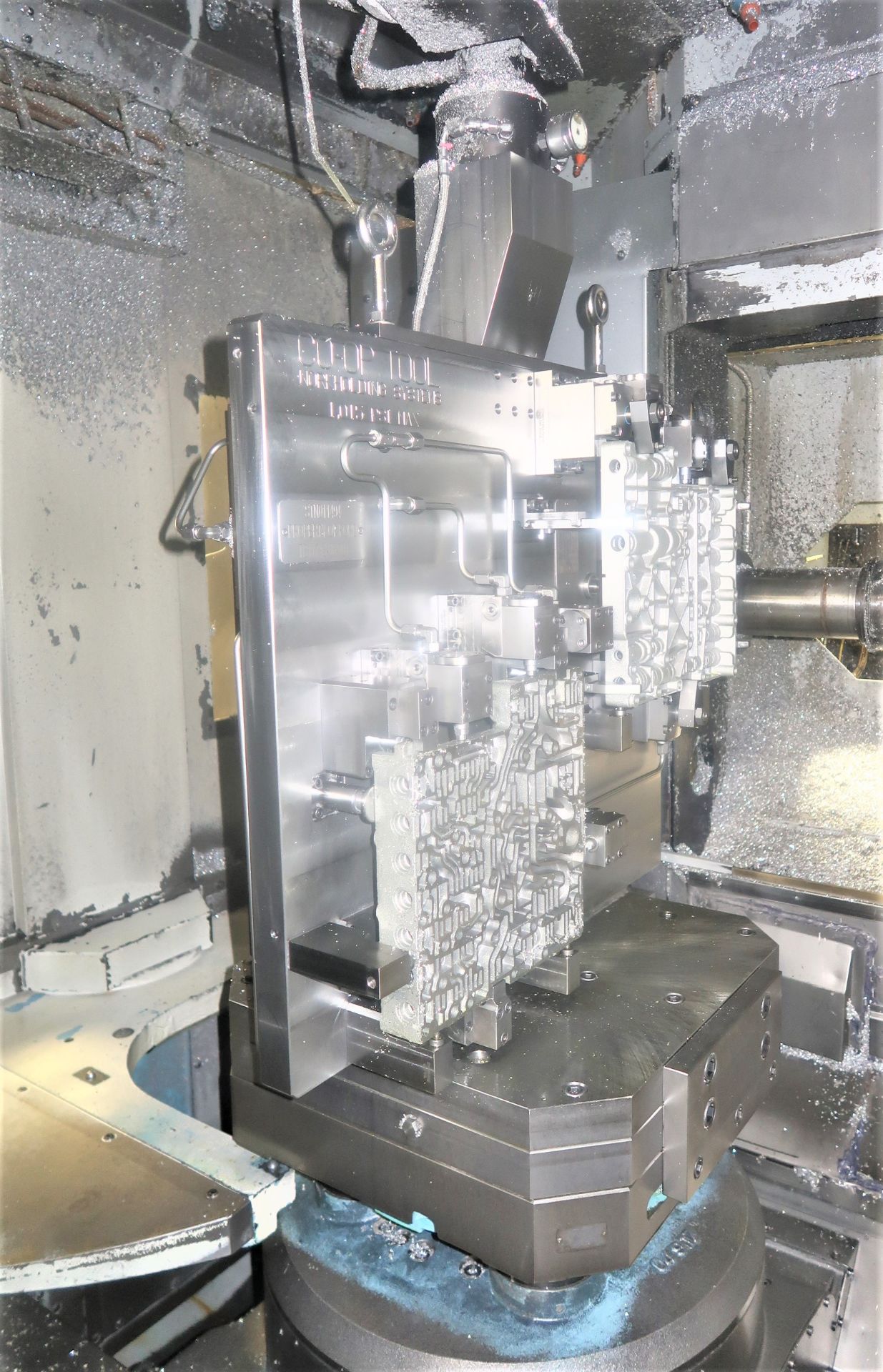 20"x20" Pallet Makino A71 CNC 4-Axis Precision Horizontal Machining Center, New 2004 - Image 3 of 9