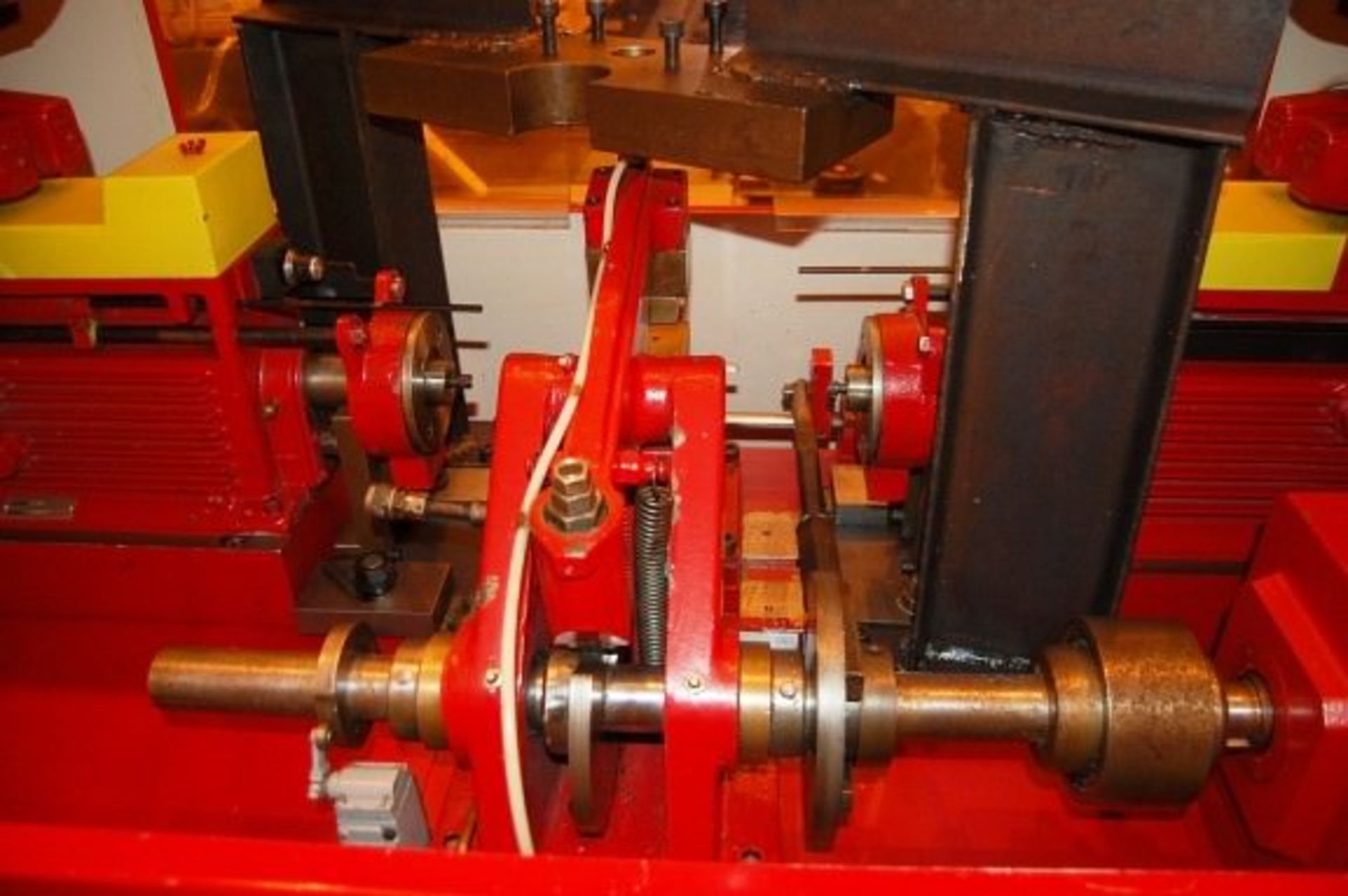 GRANT DOUBLE HEADED PIPE DEBURRING & CHAMFERING MACHINE - Image 21 of 21