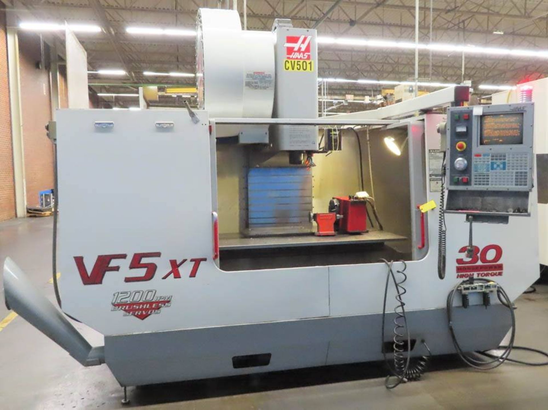 HAAS VF-5/40XT CNC VERTICAL MACHINING CENTER