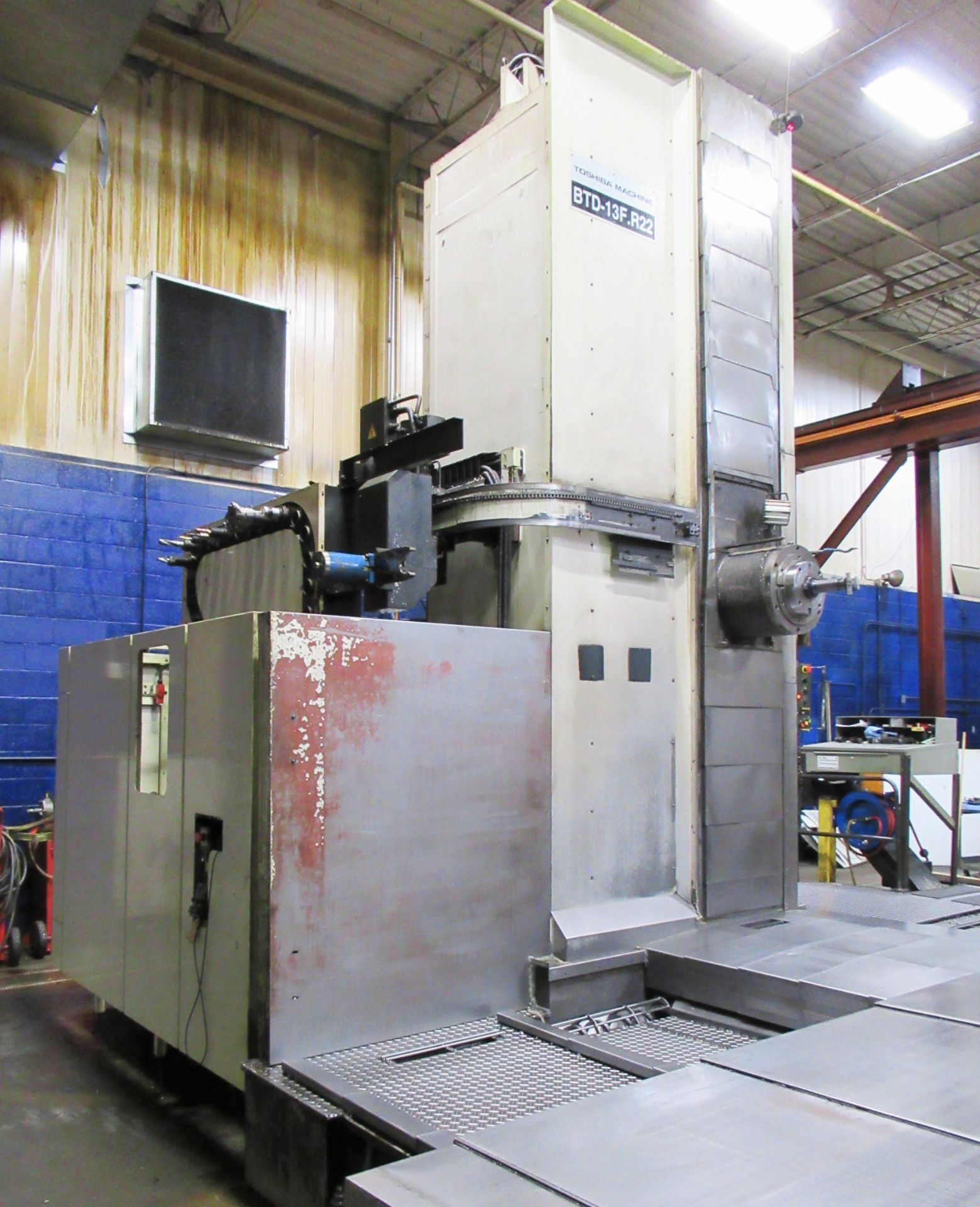 Toshiba BTD-13F.R22 CNC Table Type Horizontal Boring Mill - Image 3 of 19