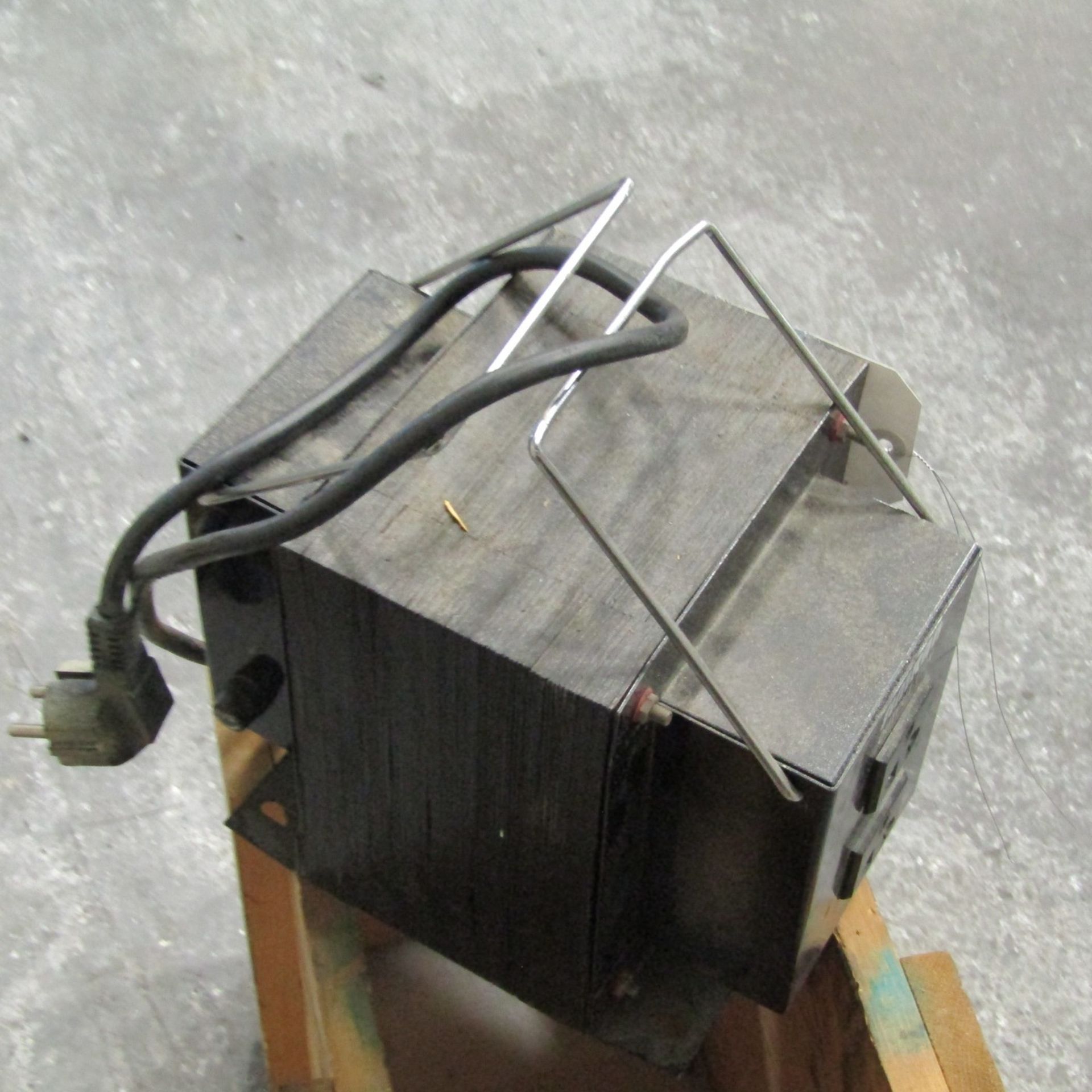 Simran Step Down Transformer, 220 V, 5000 W - Image 2 of 2