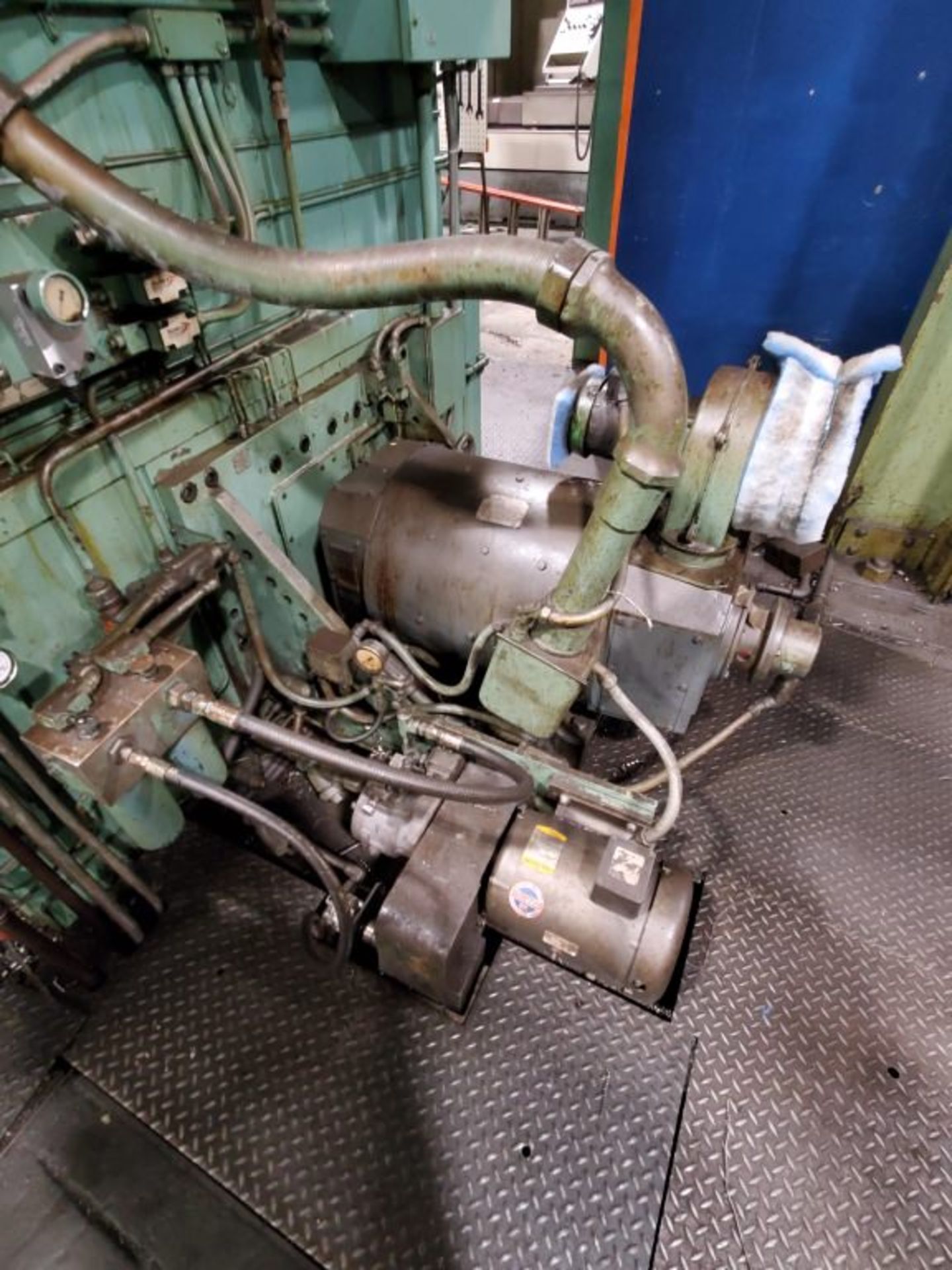Giddings & Lewis VTC-60 CNC Vertical Boring Mill - Image 11 of 13