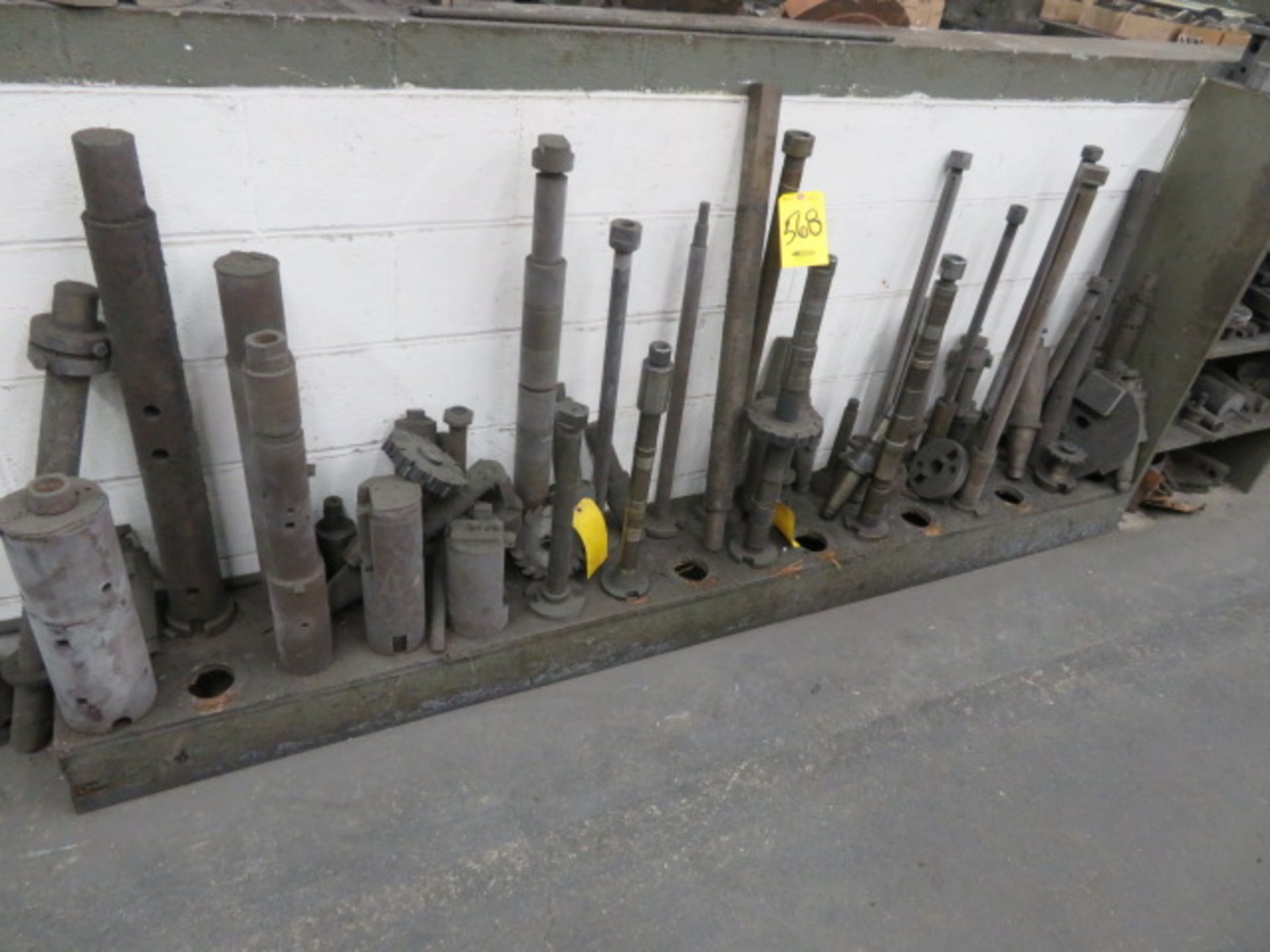 ASSORTED MILLING TOOLS AND ARBORS
