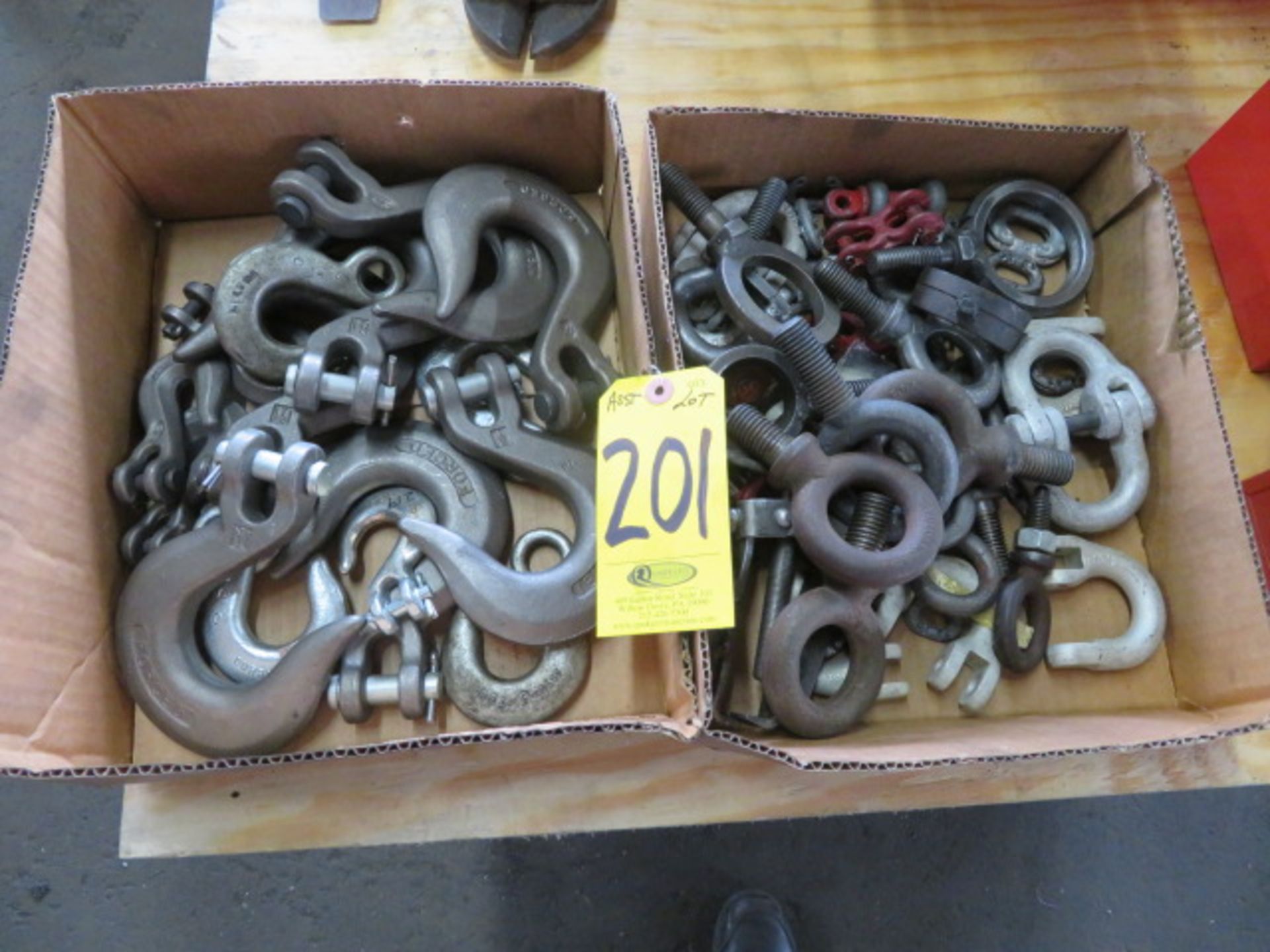 ASSORTED HOOKS, EYE BOLTS AND HARDWARE