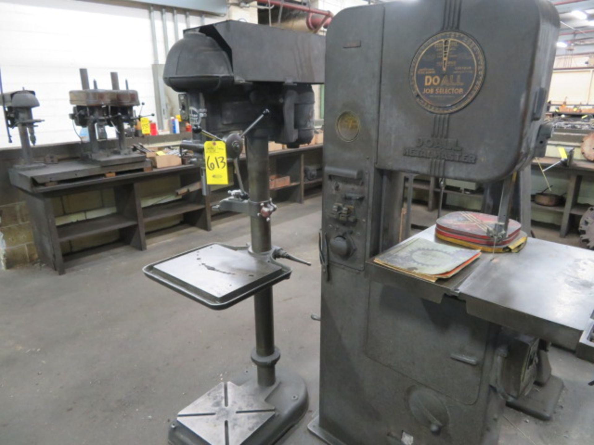 WALKER-TURNER 20" HEAVY DUTY DRILL PRESS W/14"X18" TABLE - Image 2 of 3