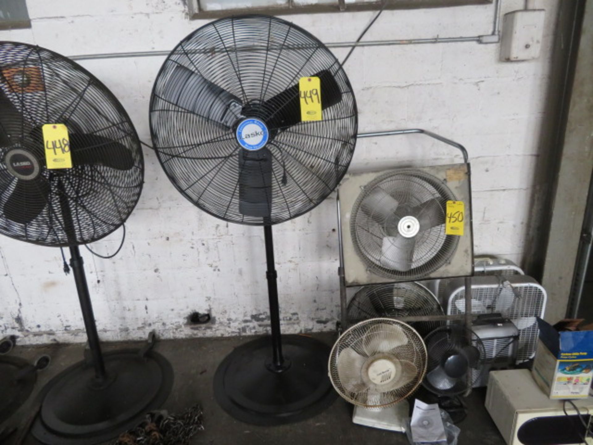 30" LASKO PEDESTAL SHOP FAN