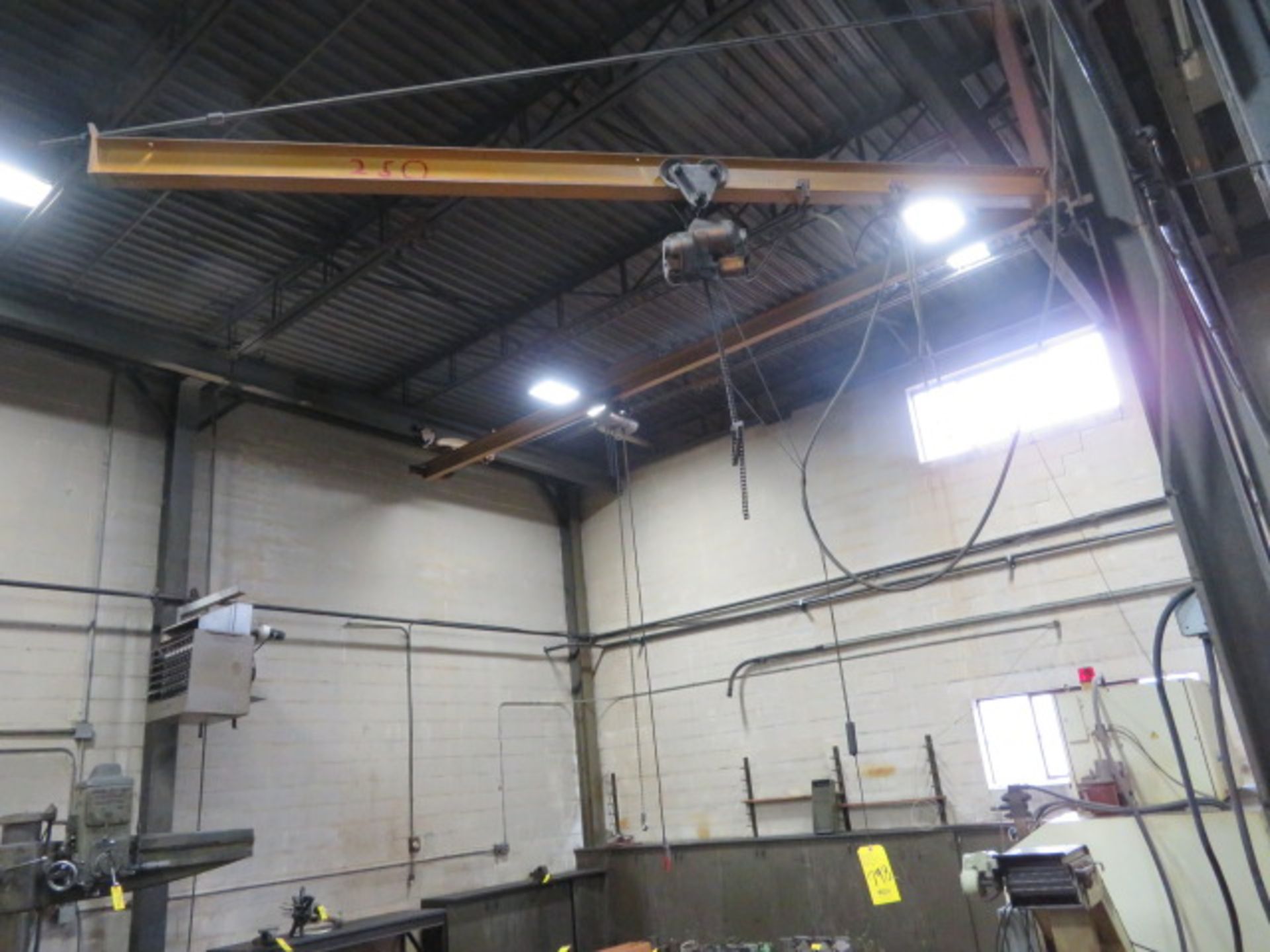 12' COLUMN-MOUNTED JIB W/BUDGIT 1/6 TON ELECTRIC CHAIN HOIST