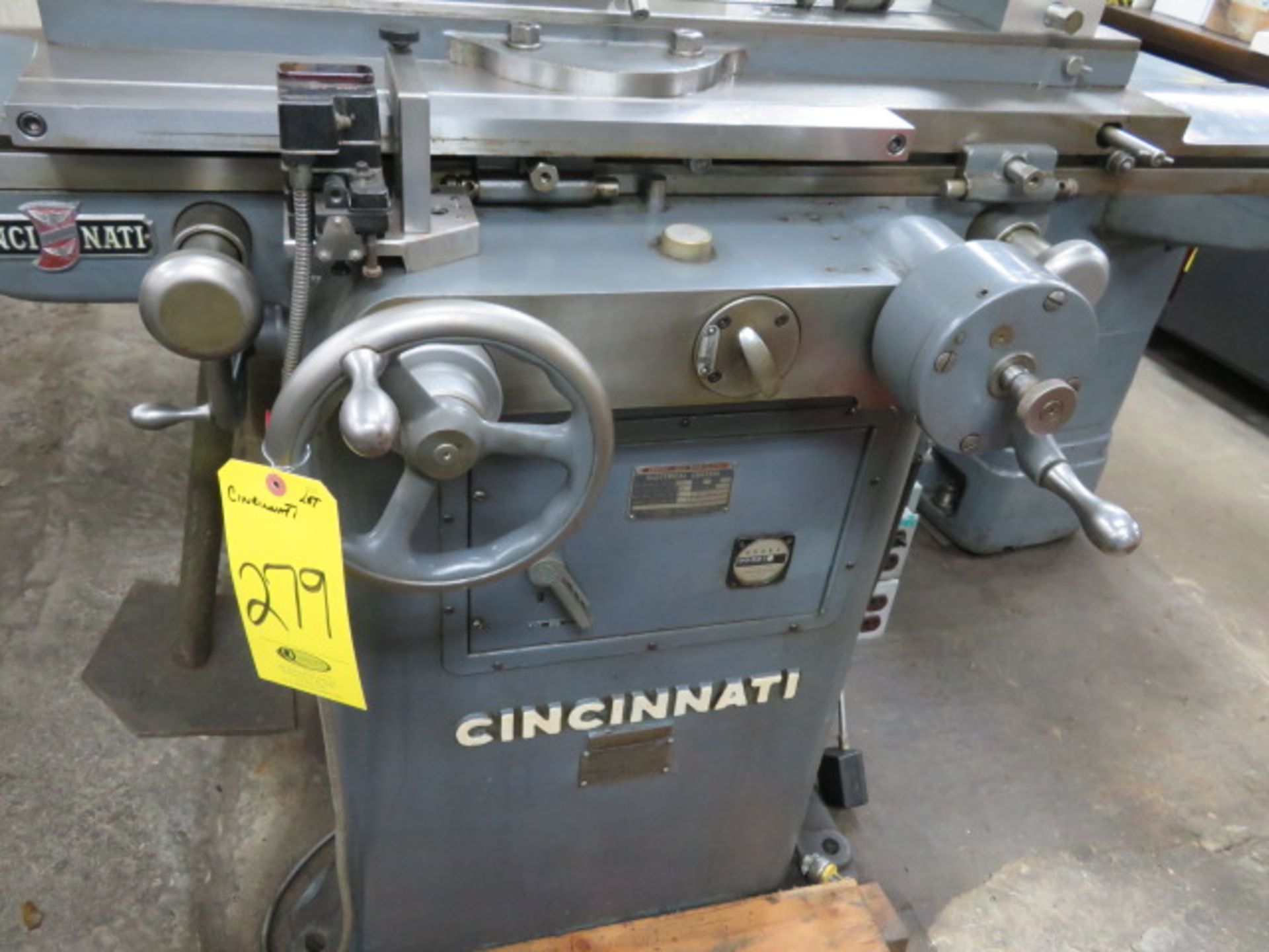 CINCINNATI NO. 2 TOOL & CUTTER GRINDER, S/N 1D2T5A-183, SURFACE ...PLUS $100 RIGGING & LOADING FEE - Image 3 of 6