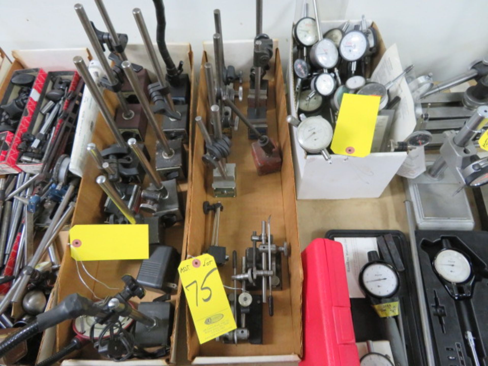 ASSORTED MAGNETIC GAGE INDICATOR STANDS