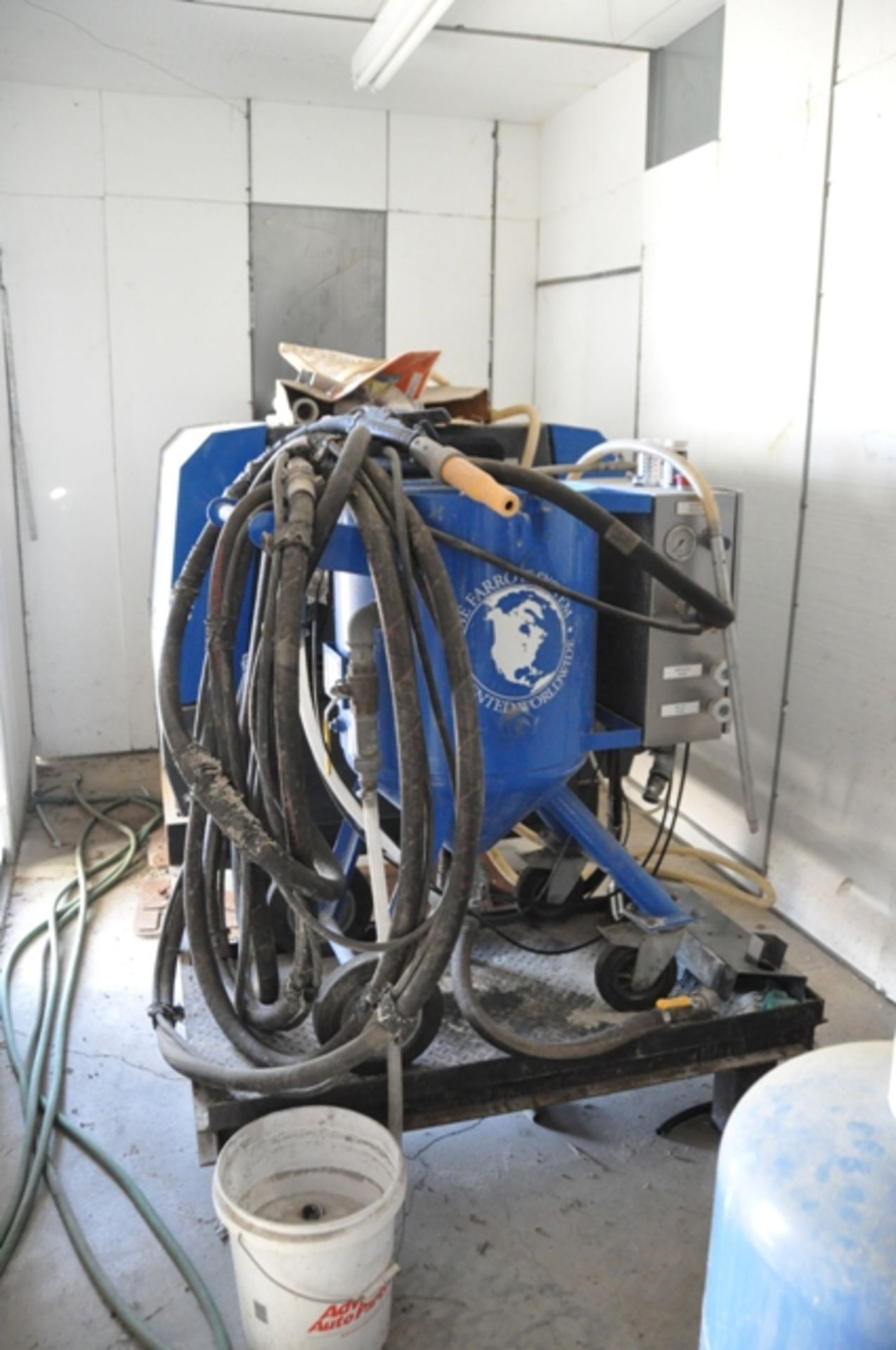 FARROW SYSTEMS BLAST SYSTEM, 185 CFM, FOR REMOVAL OF SURFACE COATINGS, VAPOR BLASTOR, SN.2536, - Image 12 of 25