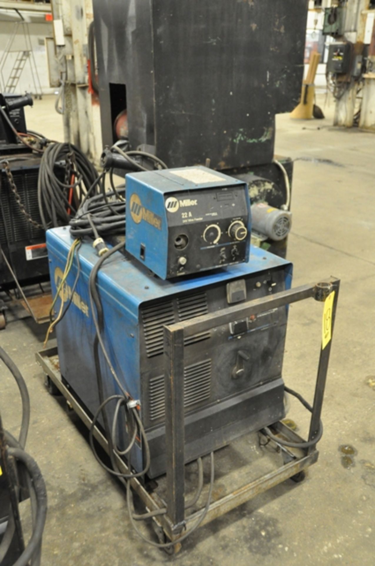 2000 MILLER MIG WELDER, SN. LA159284 , MODEL CP-302 WITH MILLER 22A WIRE FEEDERS, SN. LA142298 , - Image 2 of 7