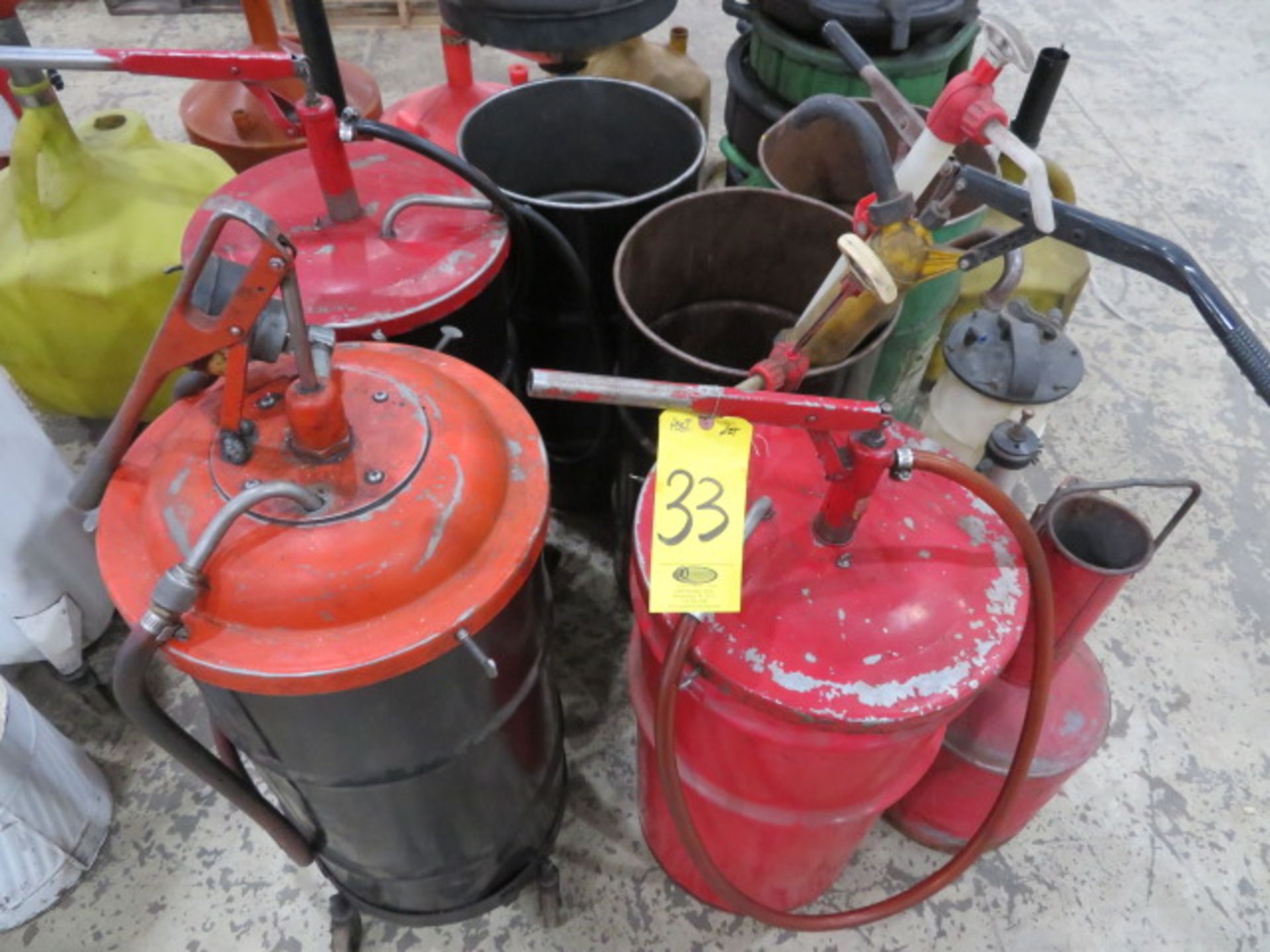 ASSORTED PORTABLE LUBE PUMPS (LOCATED IN LUMBERTON,NJ)