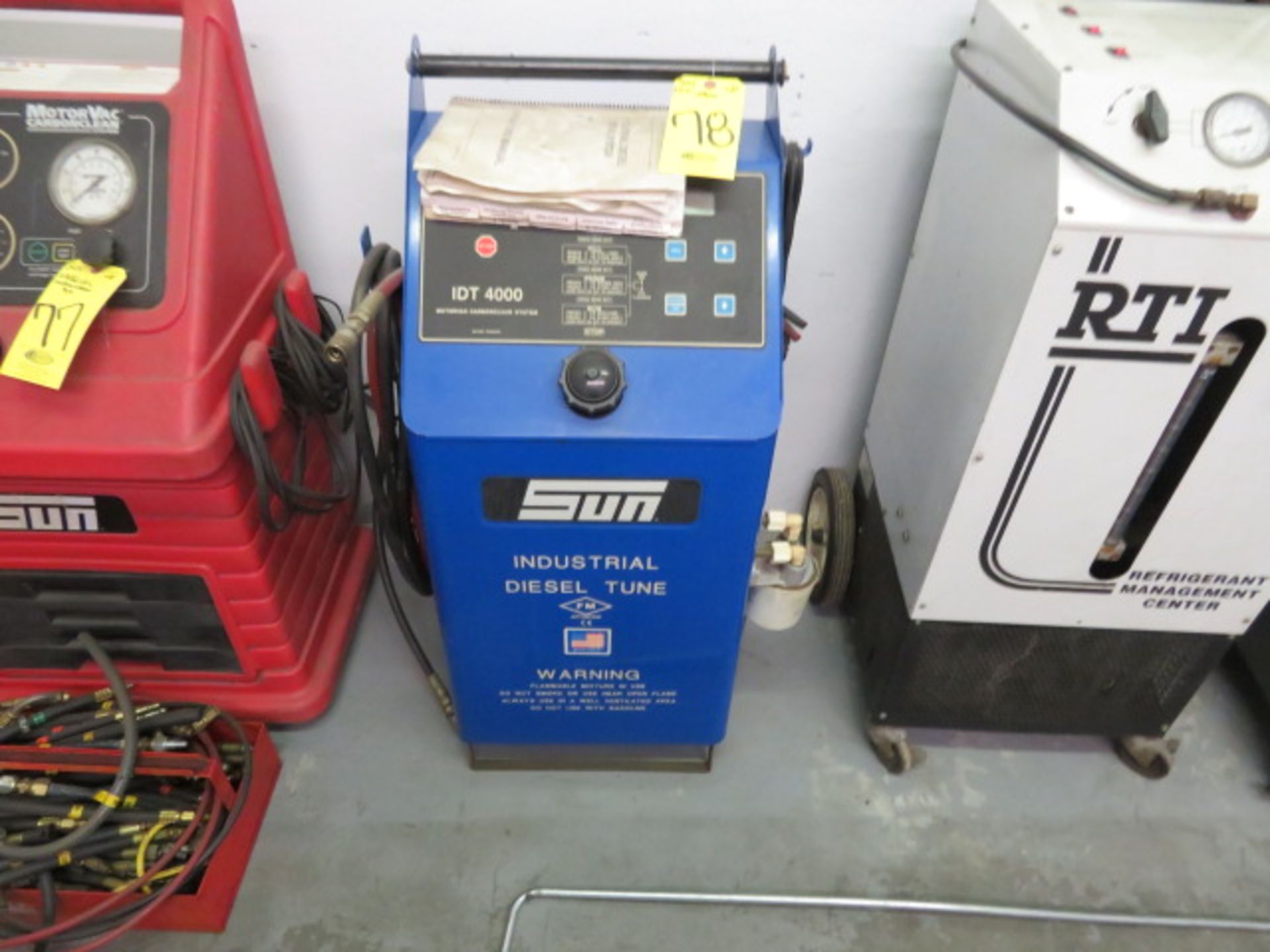 SUN IDT4000 MOTOR VAC CARBON CLEAN SYSTEM (LOCATED IN LUMBERTON,NJ)