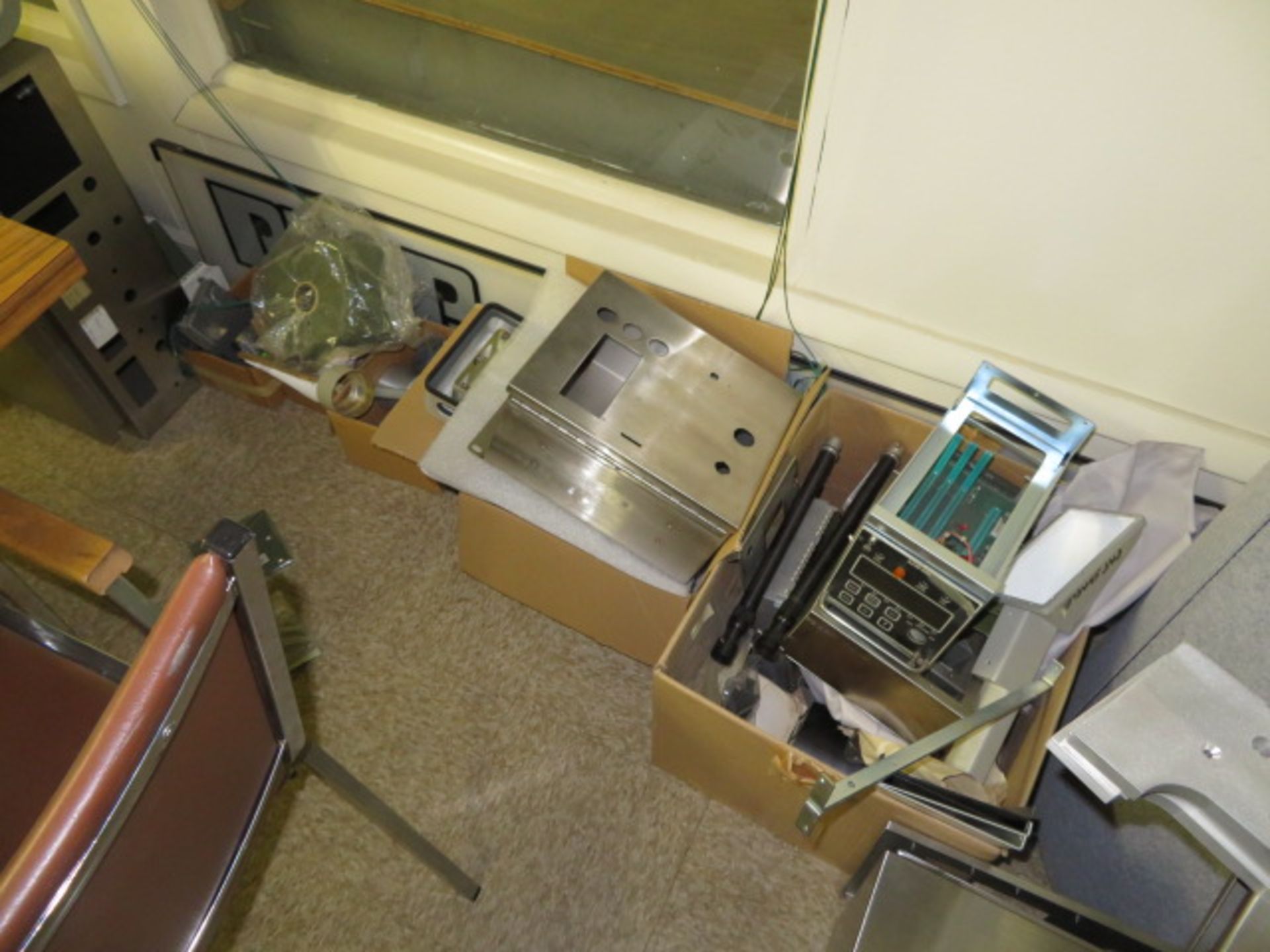 ASSORTED CABINET & MISC. PARTS - Image 6 of 7