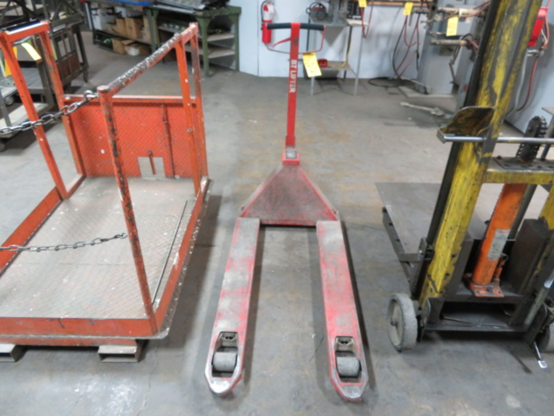 BT 4500 LB CAP. HYDRAULIC PALLET JACK