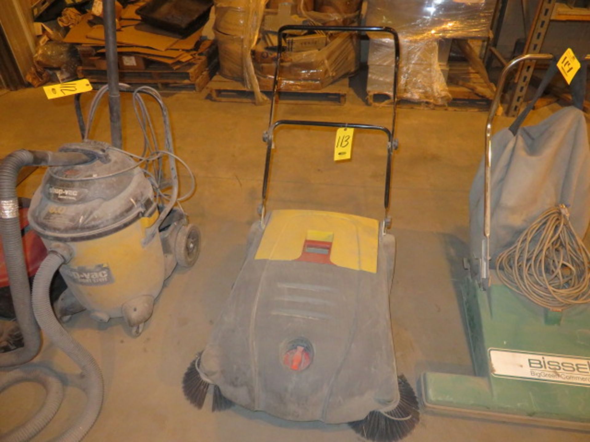 WELLBUILT MANUAL FLOOR SWEEPER