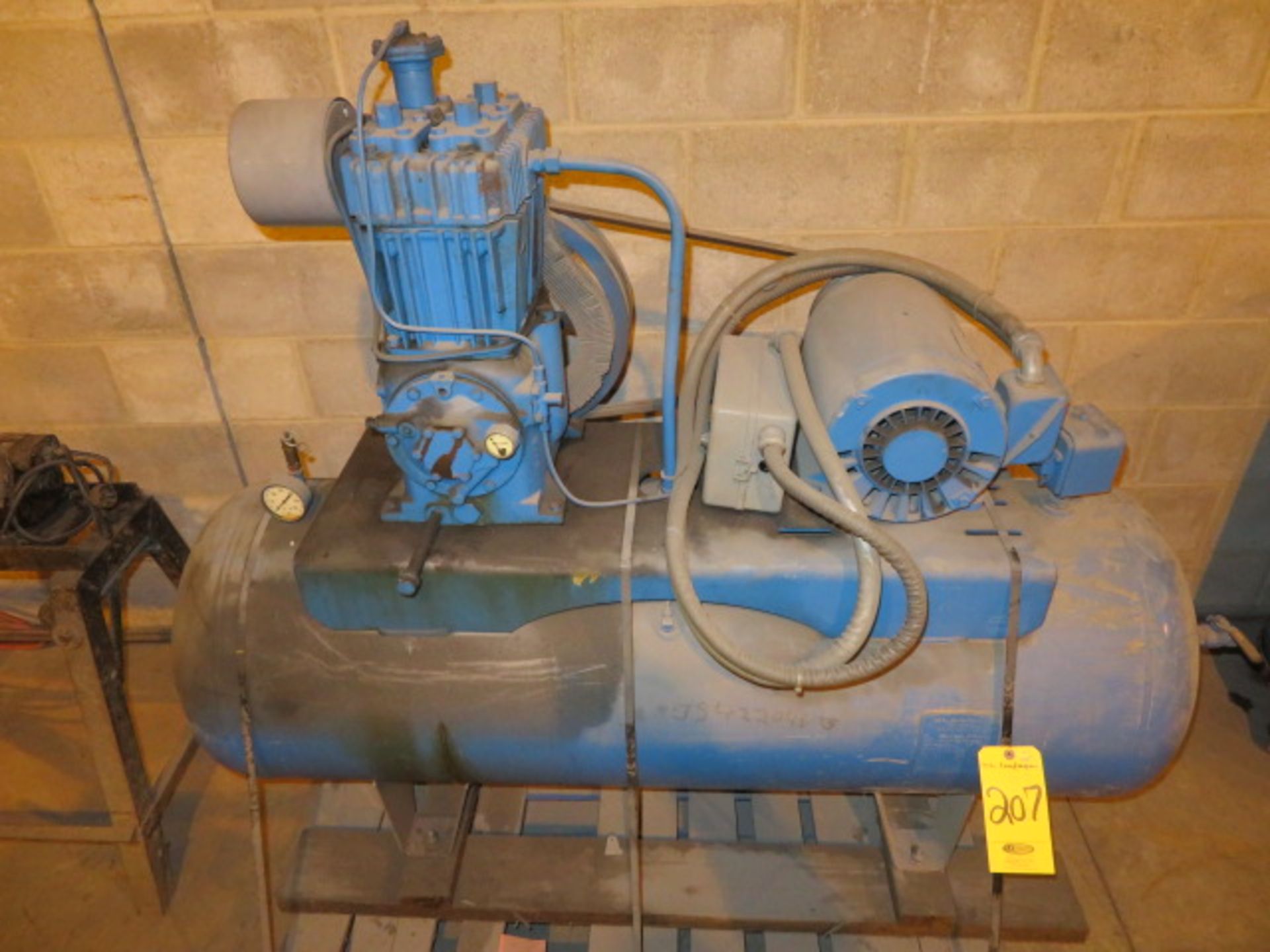 5 HP RECIPROCATING AIR COMPRESSOR