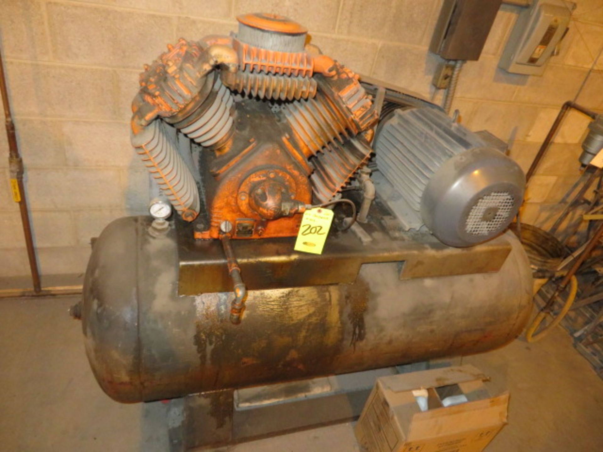 15HP RECIPROCATING DEVILBISS AIR COMPRESSOR