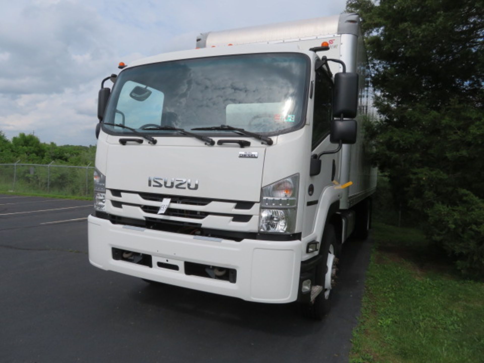 2018 ISUZU FTR Turbo Diesel Single Axle Box Truck, VIN 54DK6S165JSG01348, 5.2 L 215 HP, ALLISON