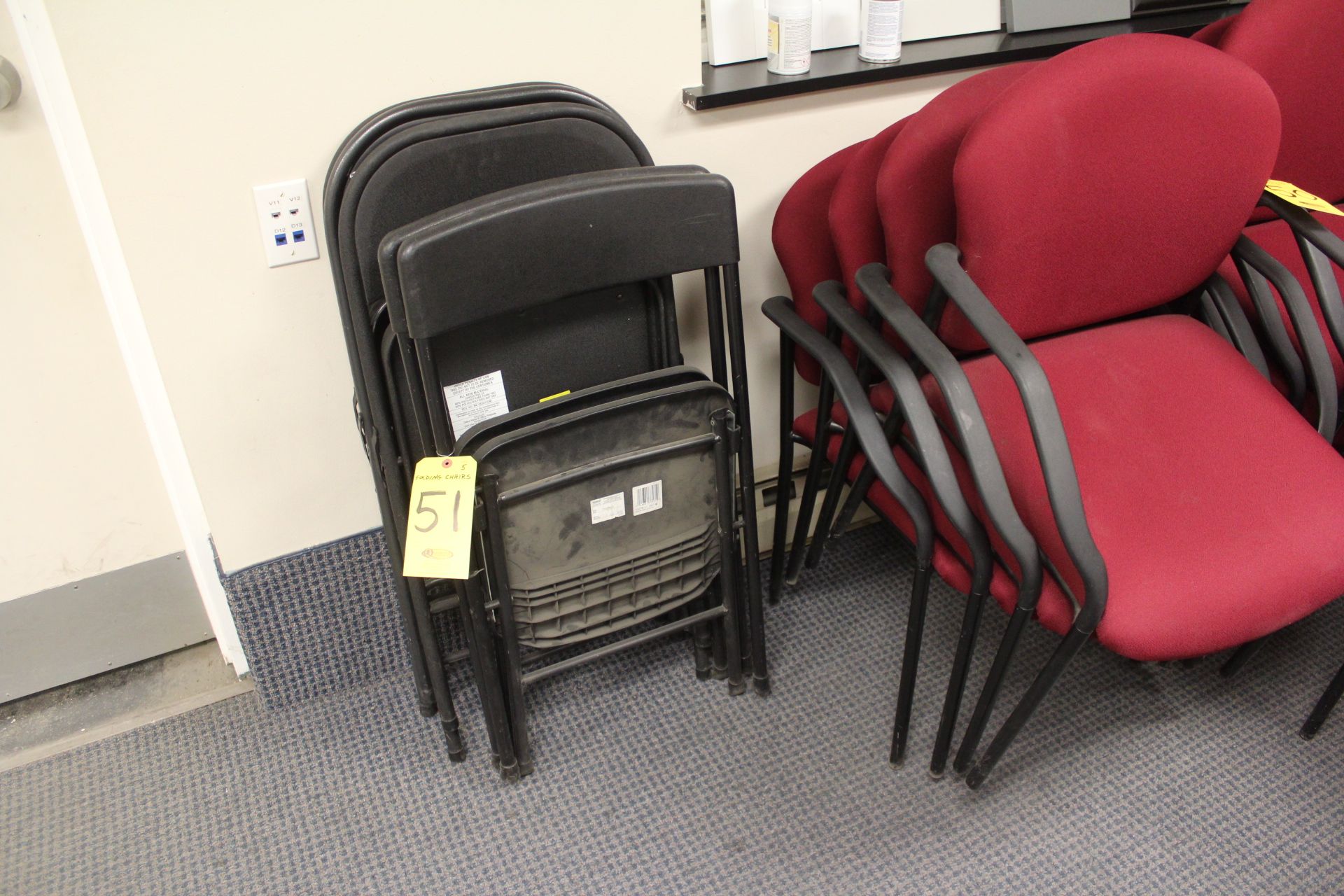 (5) FOLDING CHAIRS