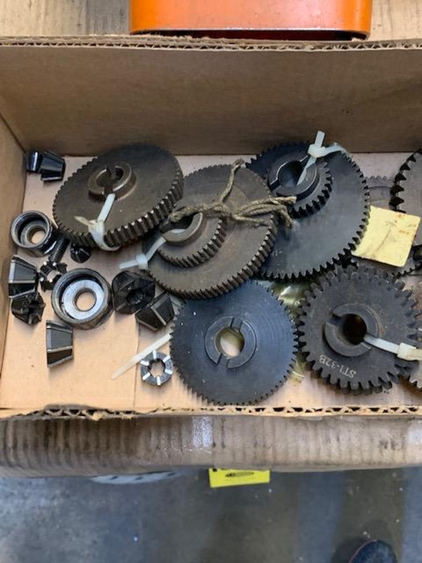 ASSORTED TAPPING MACHINE GEARS - Image 2 of 3