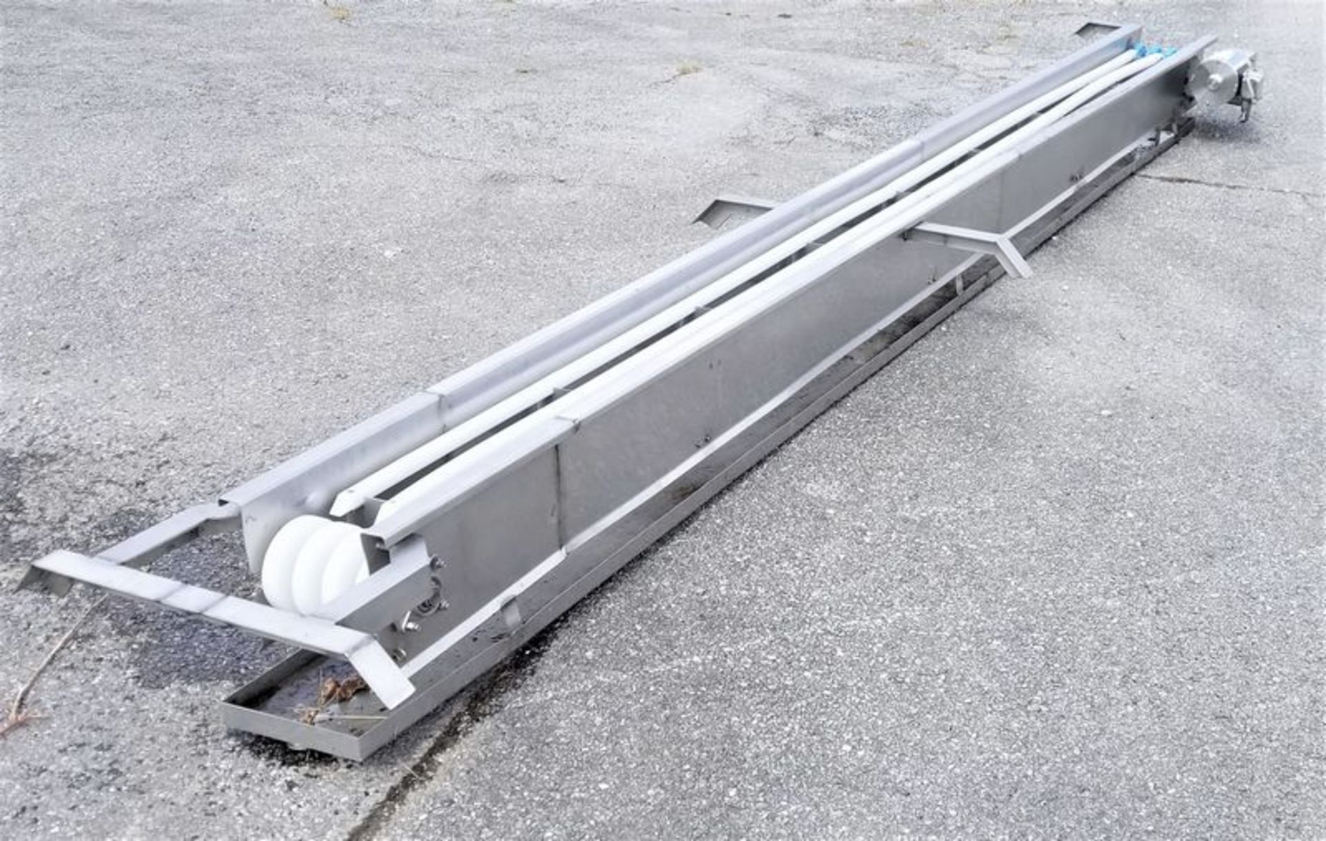 9" W x 14.5L Conveyor