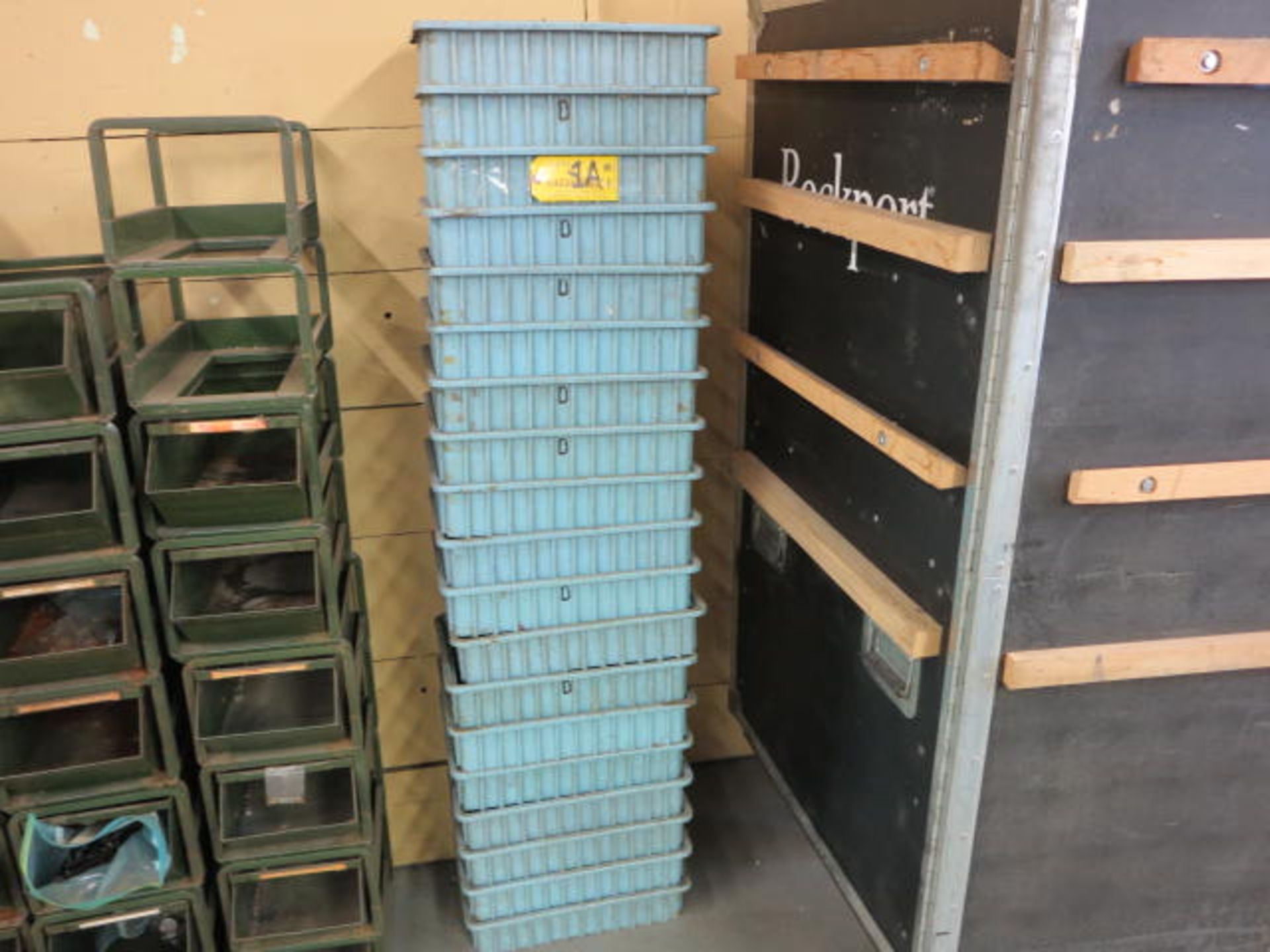 Lot Appx (19) Plastic Trays