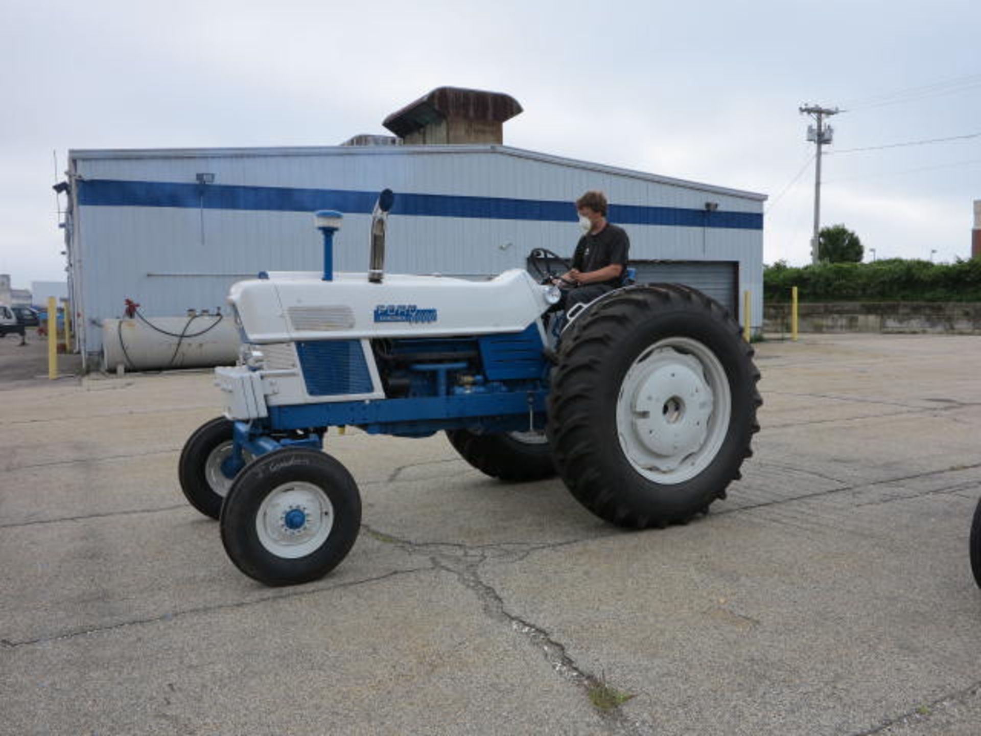 1960 Ford Diesel 6000 Tractor Frame Off Restoration Ford Diesel Engine New Duramax 18.4-38 Rear - Image 26 of 48