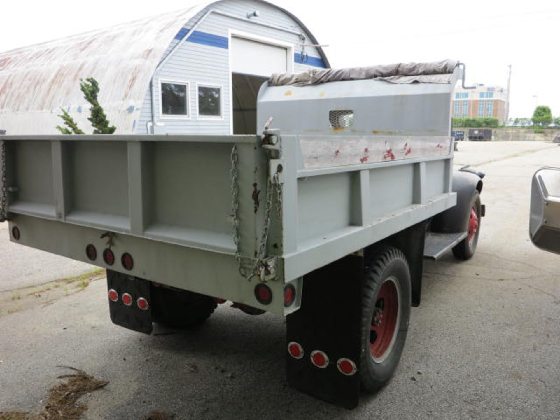 1946 Chevrolet Dump Truck,VIN 46845 6 Cylinder Inline Gas Engine Cooper Super Road Master 7.50-20 - Image 20 of 24