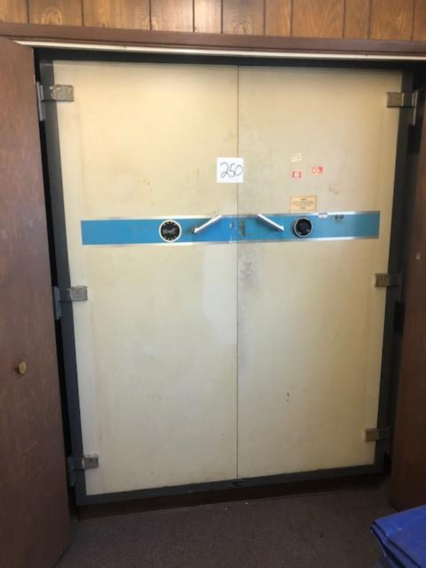 Full Closet Size Safe - Image 2 of 6