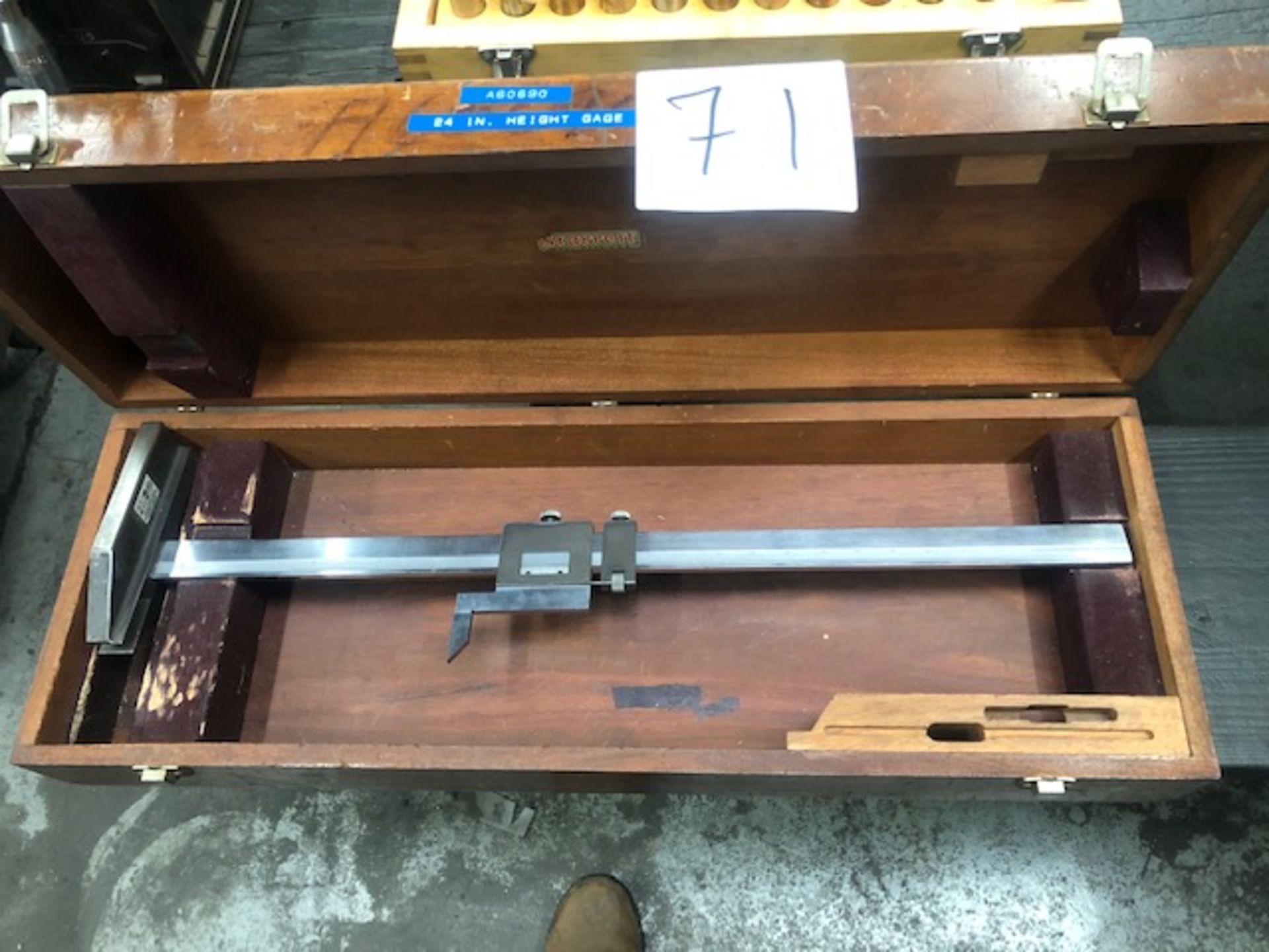 Brown & Sharpe 24" Height Gage Cat #586