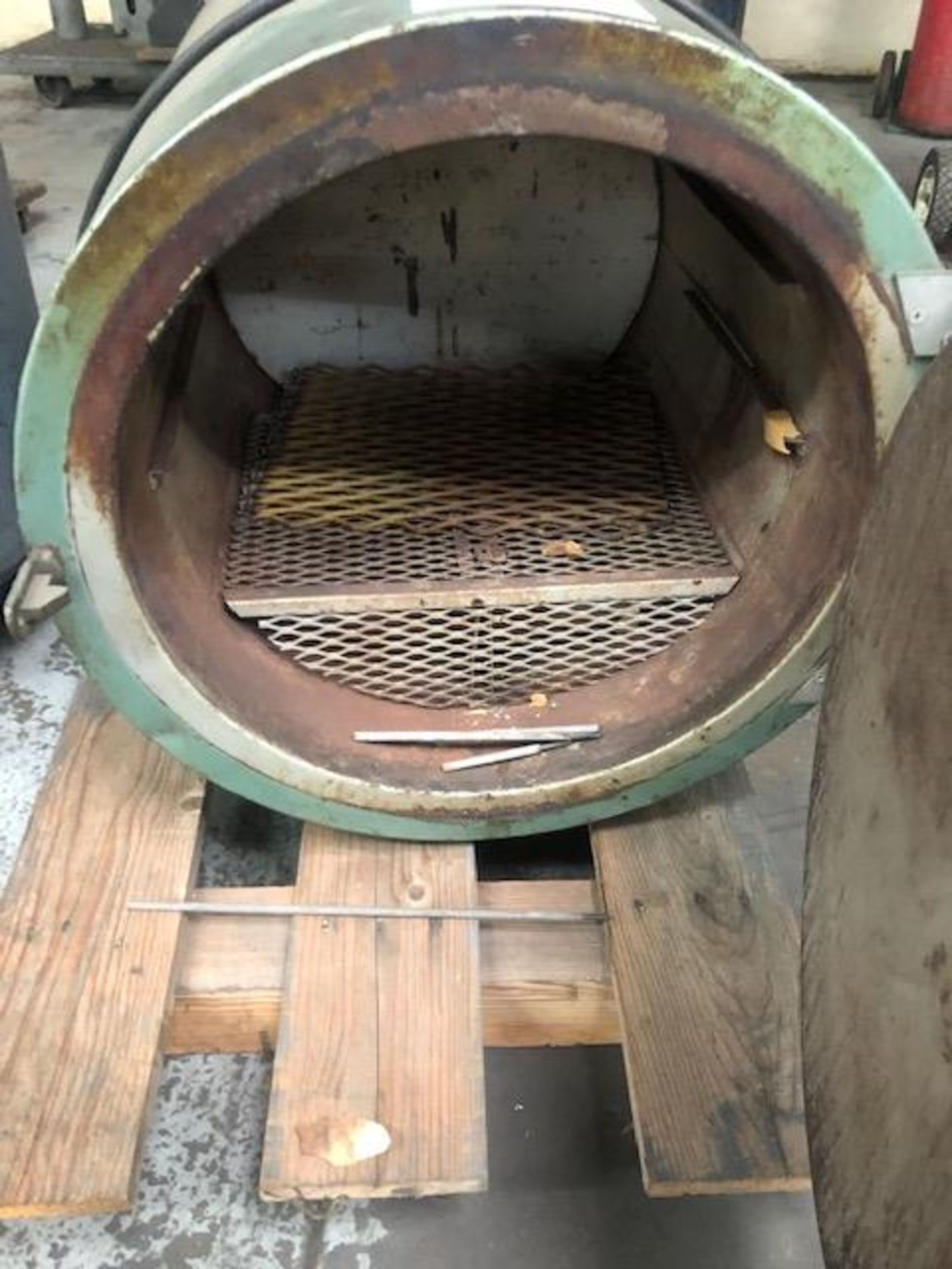 Dry-Rod Electrode Tempering Oven - Image 2 of 2