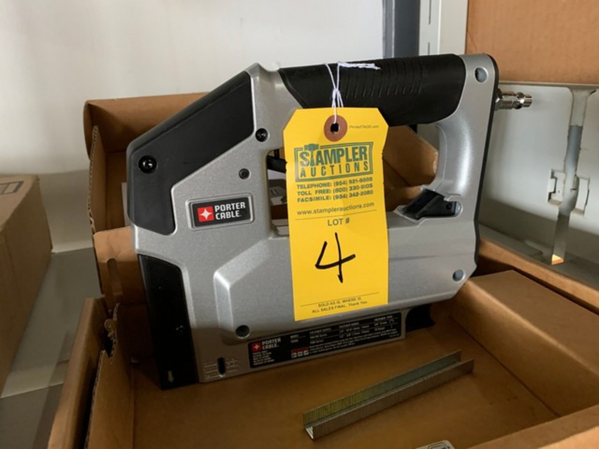PORTER CABLE PNEUMATIC STAPLER (NEW IN BOX)