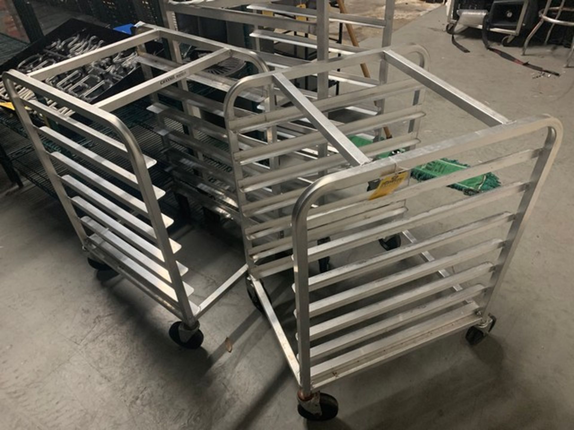 SHORT BAKERS RACKS