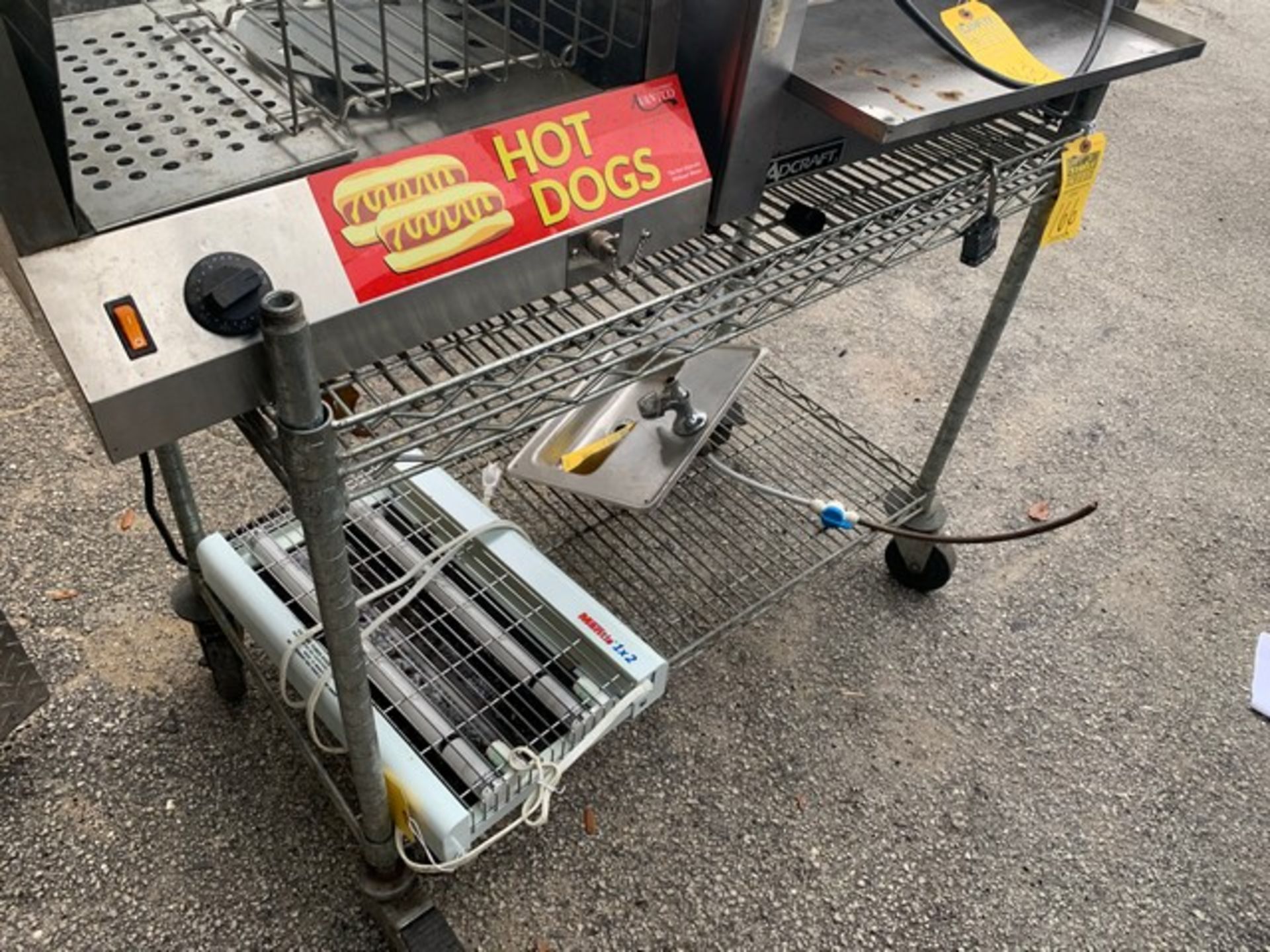 ROLLER METRO STAND / CART