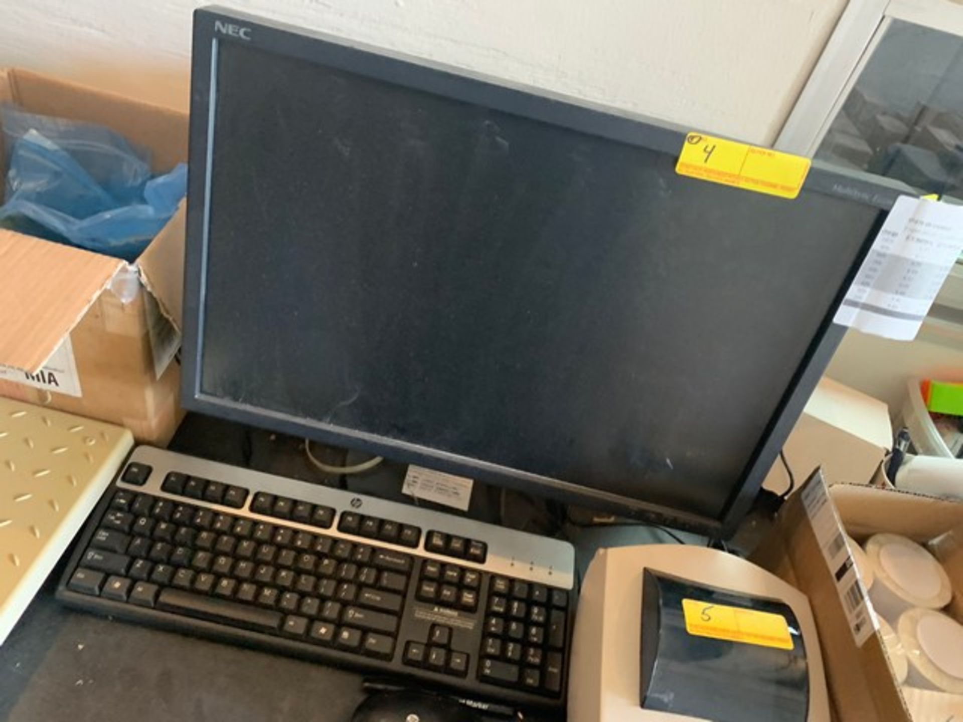 HP COMPUTER SYSTEM WITH MONITOR, KEYBOARD & MOUSE